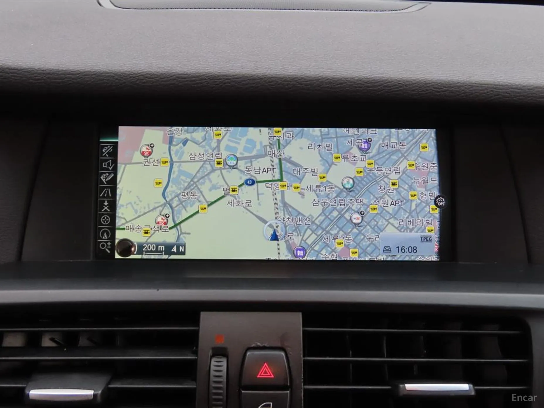 BMW X3 (F25) превью 14