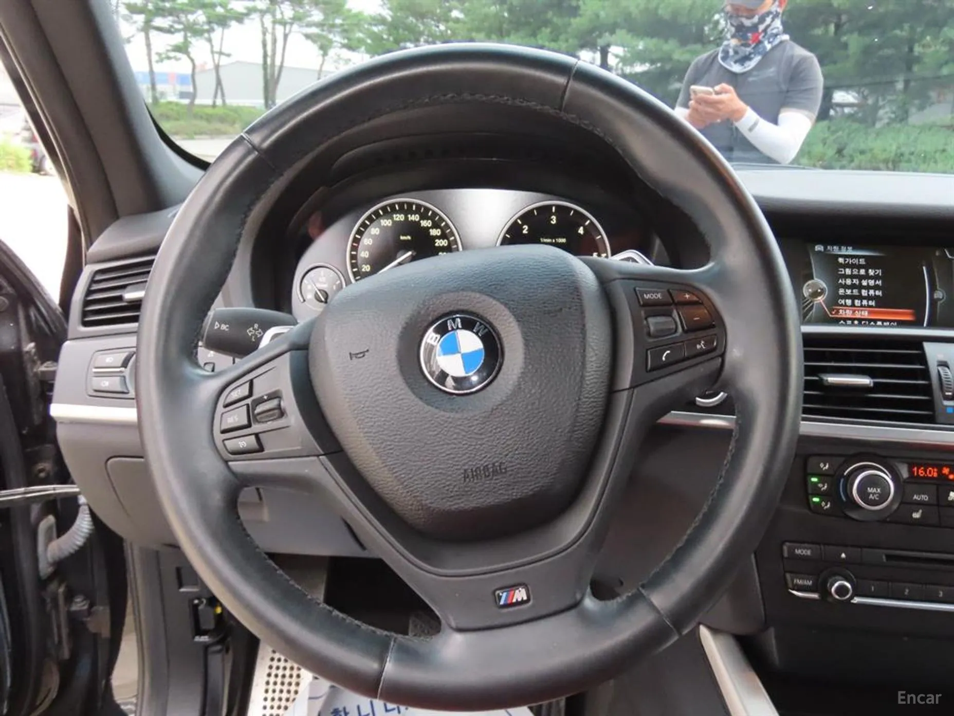 BMW X3 (F25) превью 8