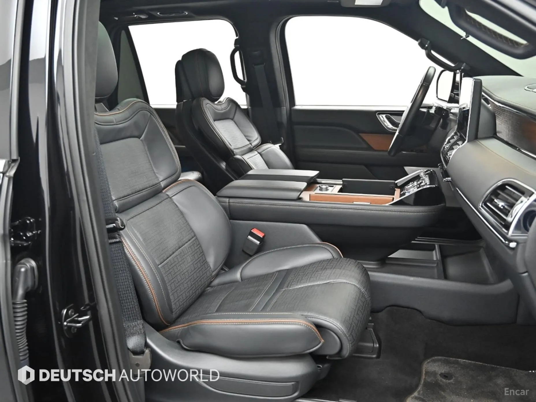 Lincoln Navigator 4th generation превью 10