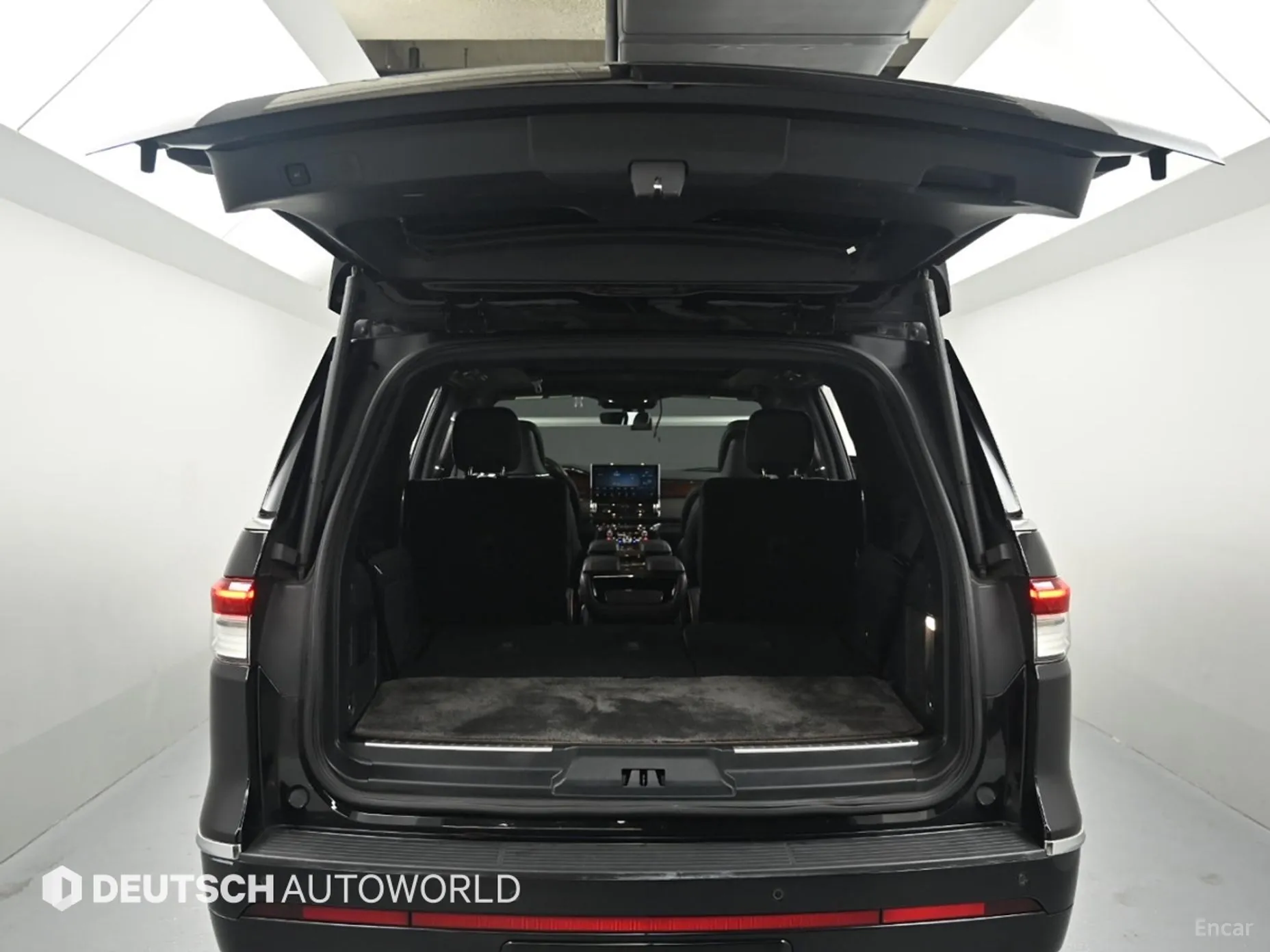 Lincoln Navigator 4th generation превью 19