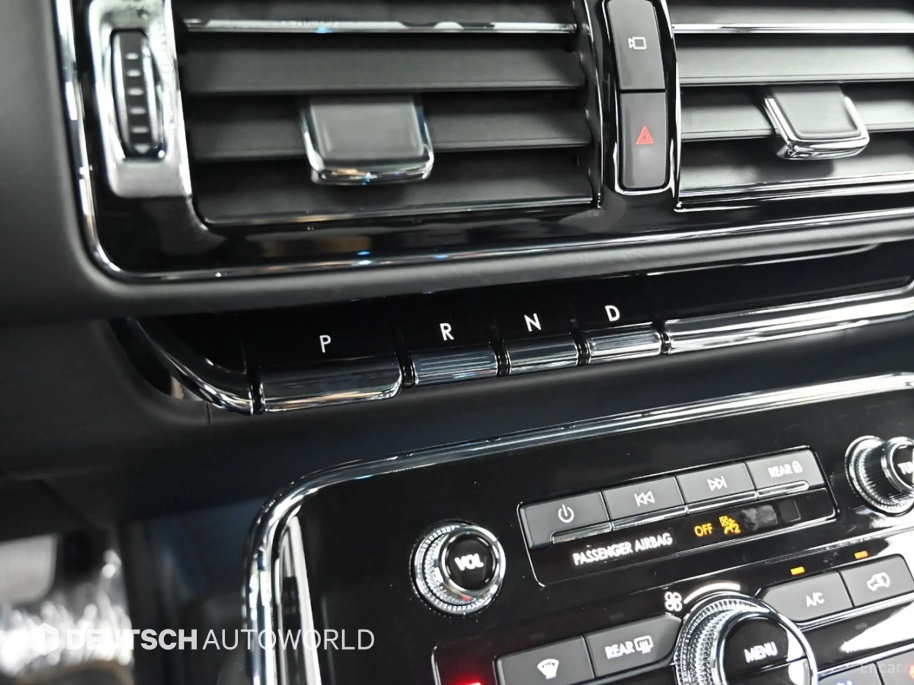 Lincoln Navigator 4th generation превью 9