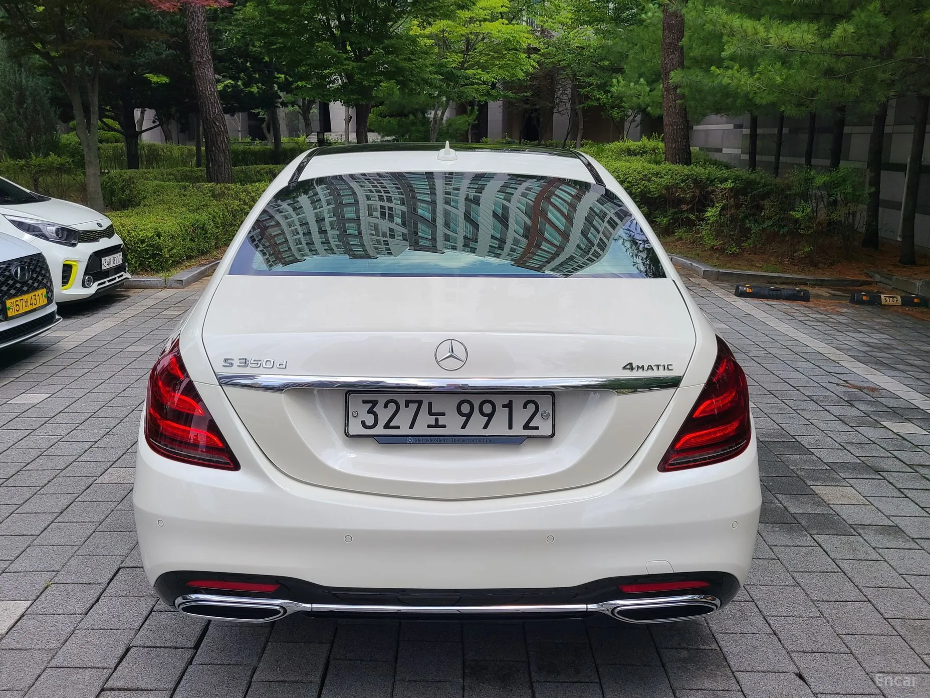 Mercedes Benz S-Class W222