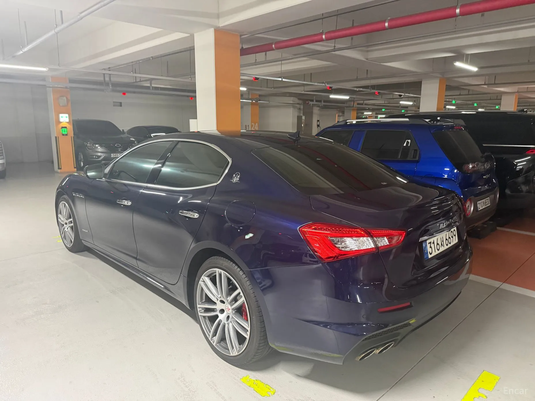 Maserati Ghibli превью 9