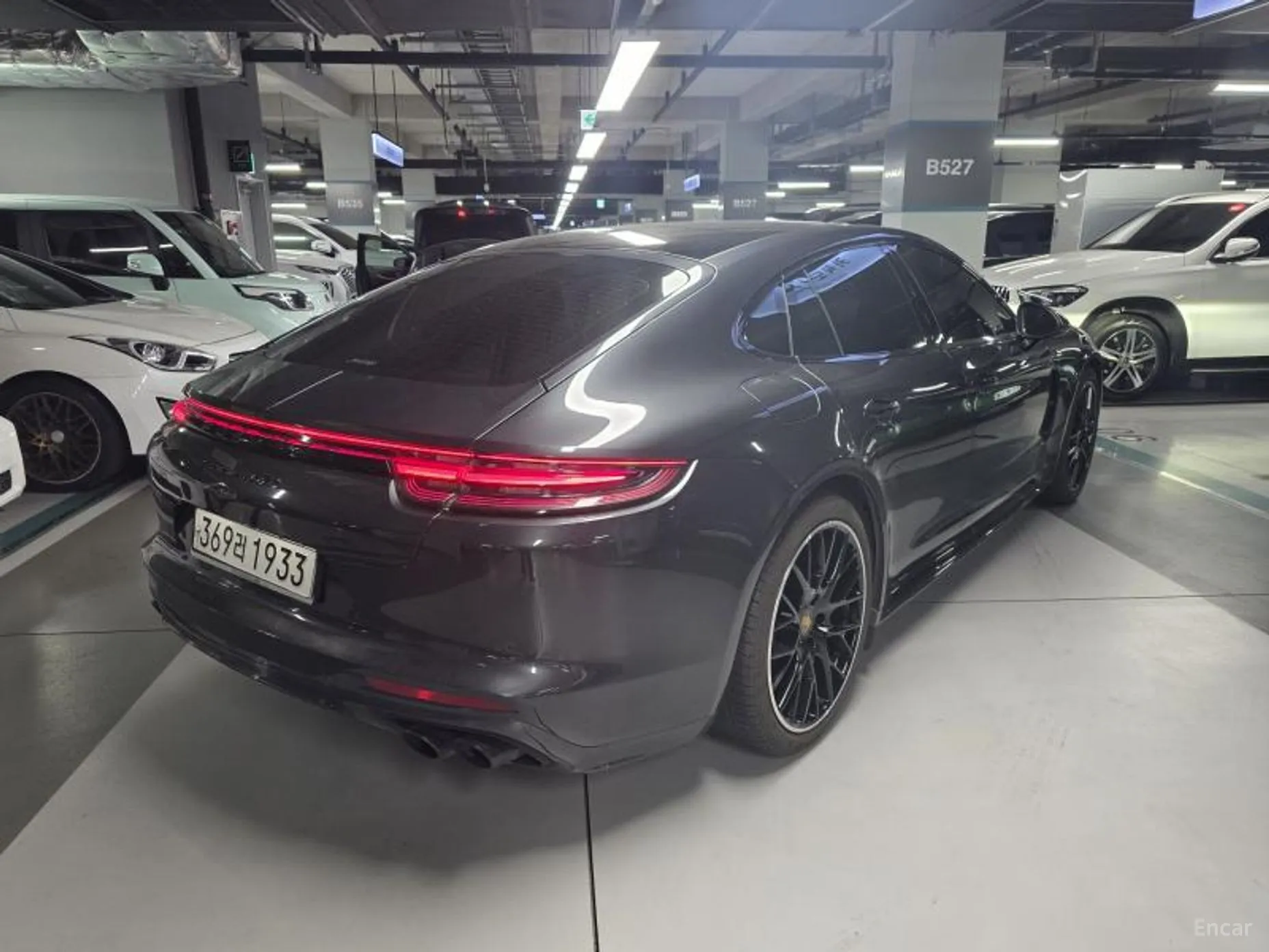 Porsche Panamera (971) превью 6