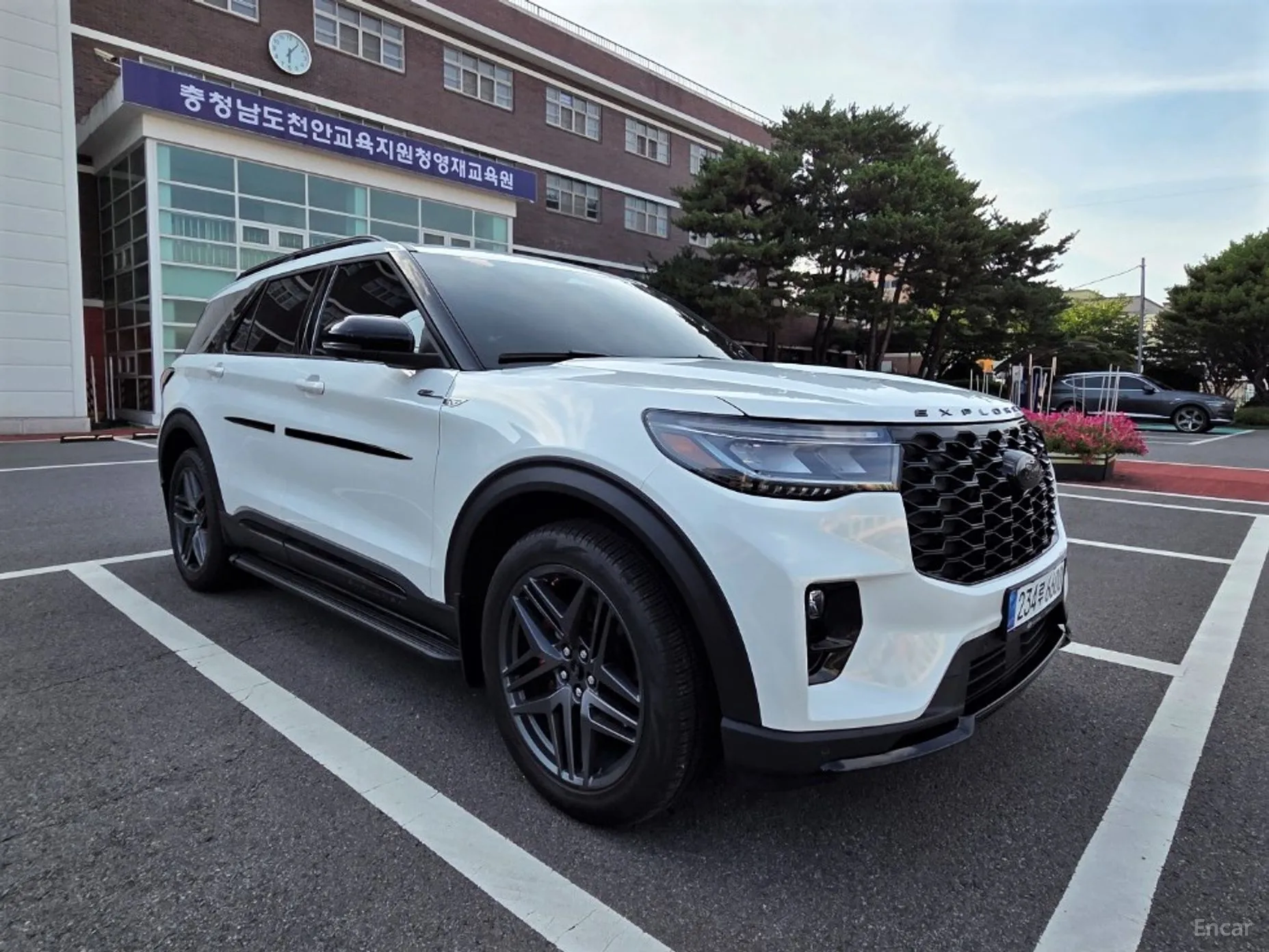 Ford Explorer 6th Generation превью 5