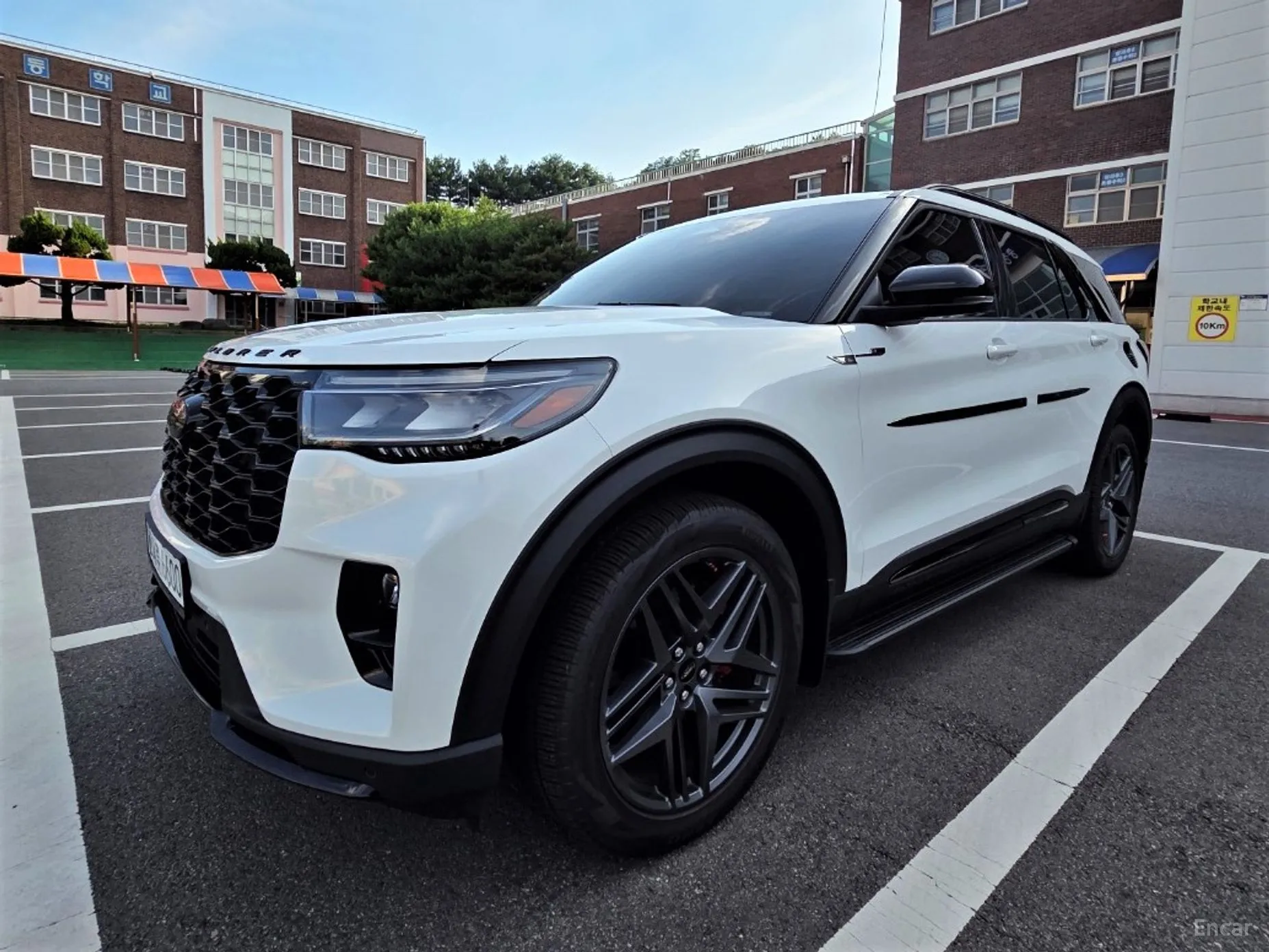 Ford Explorer 6th Generation превью 6