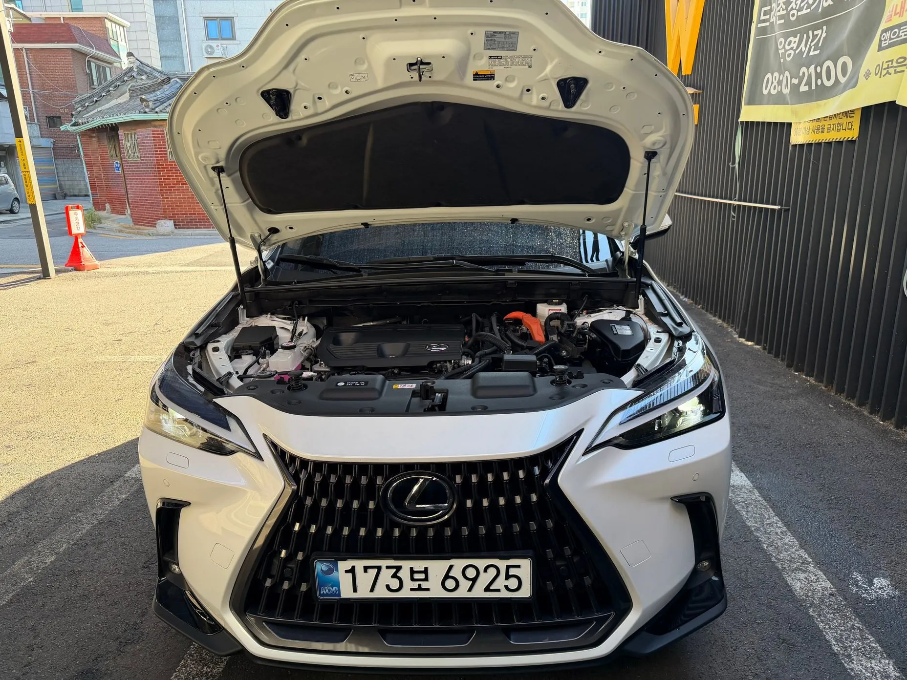 Lexus NX350h Gen 2 превью 11