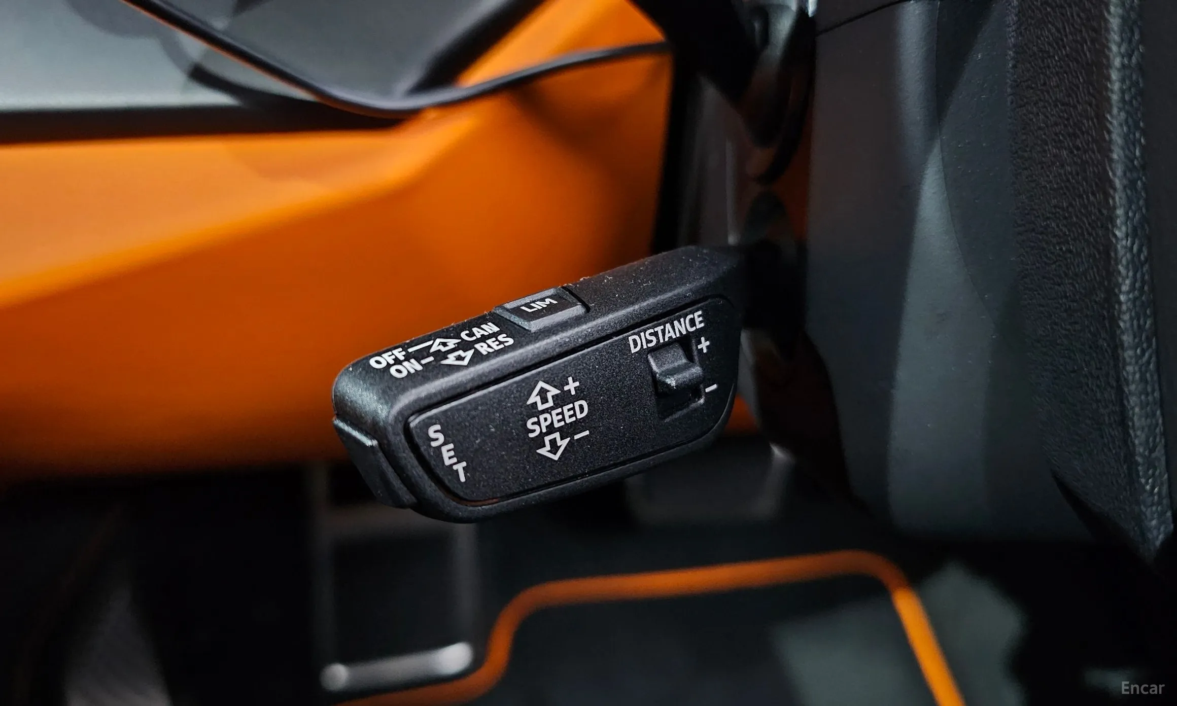 Lamborghini Urus превью 12