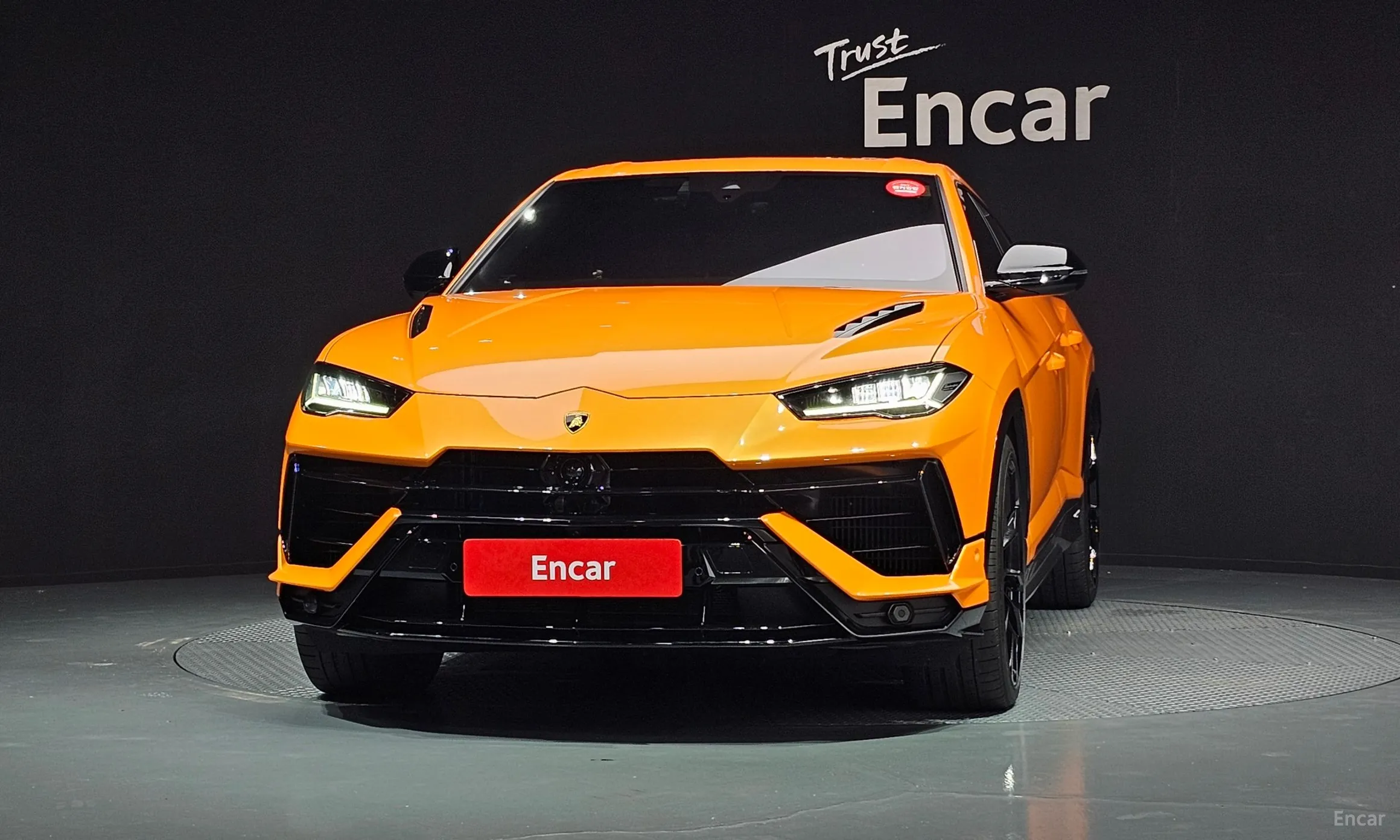 Lamborghini Urus превью 3