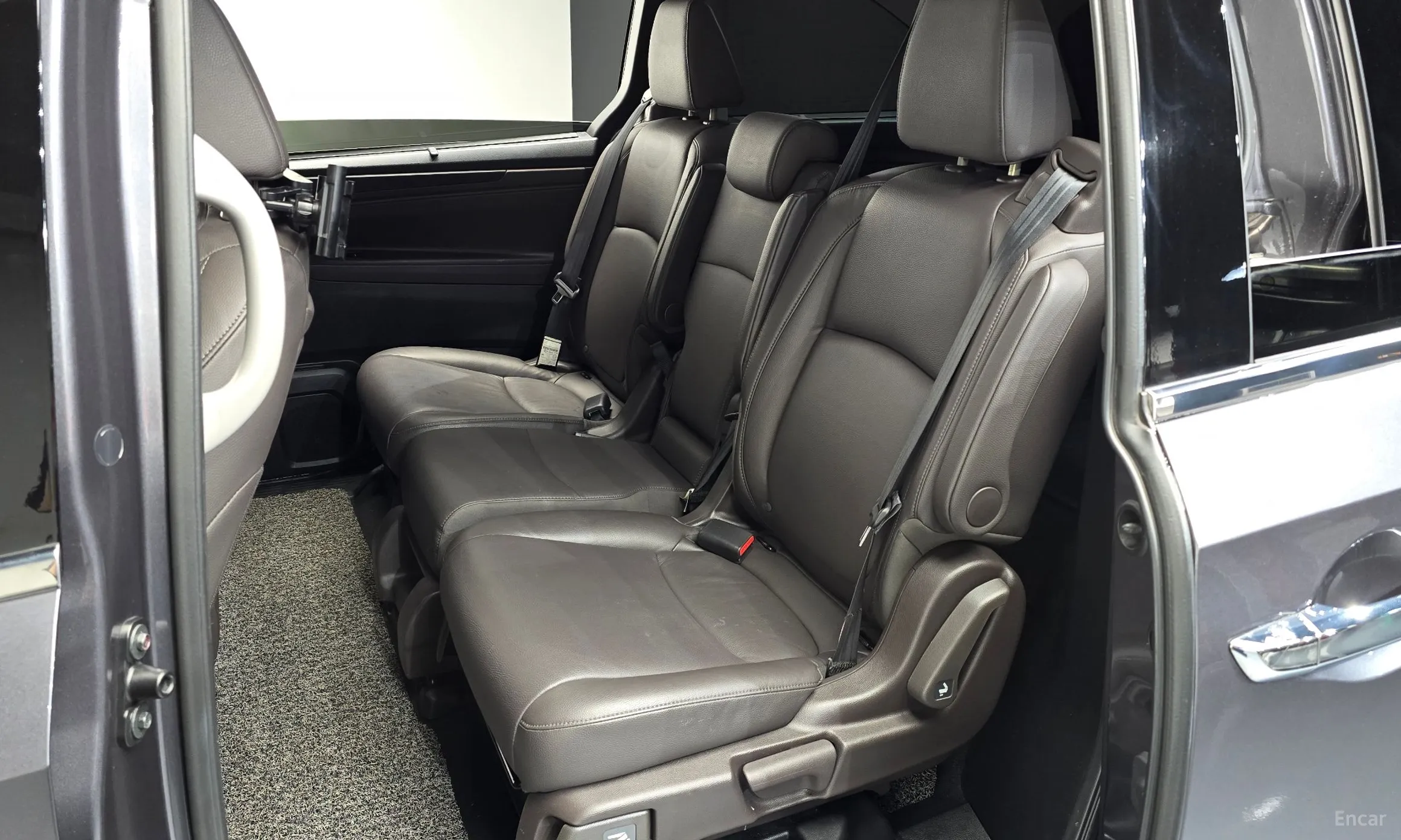 Honda Odyssey превью 11