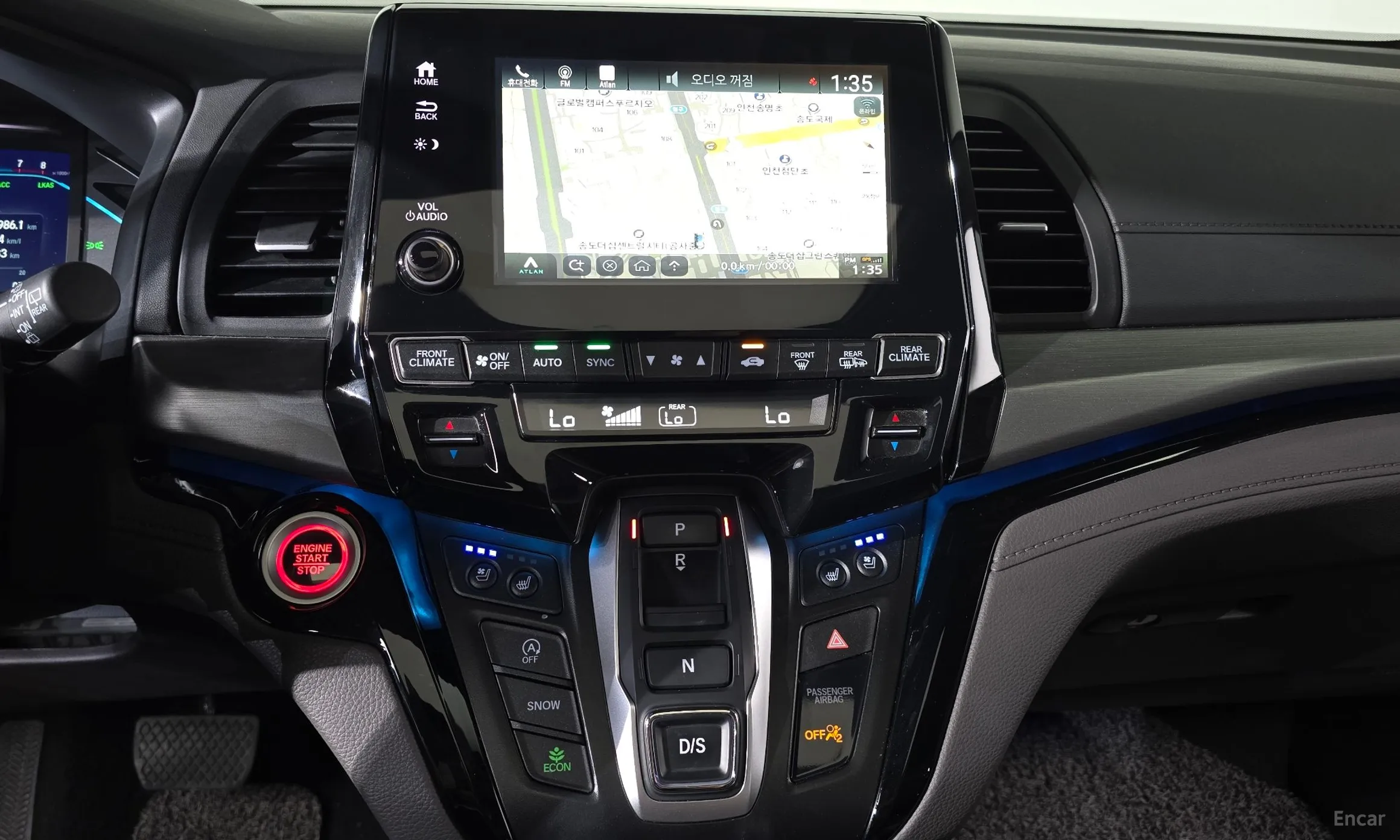 Honda Odyssey превью 12