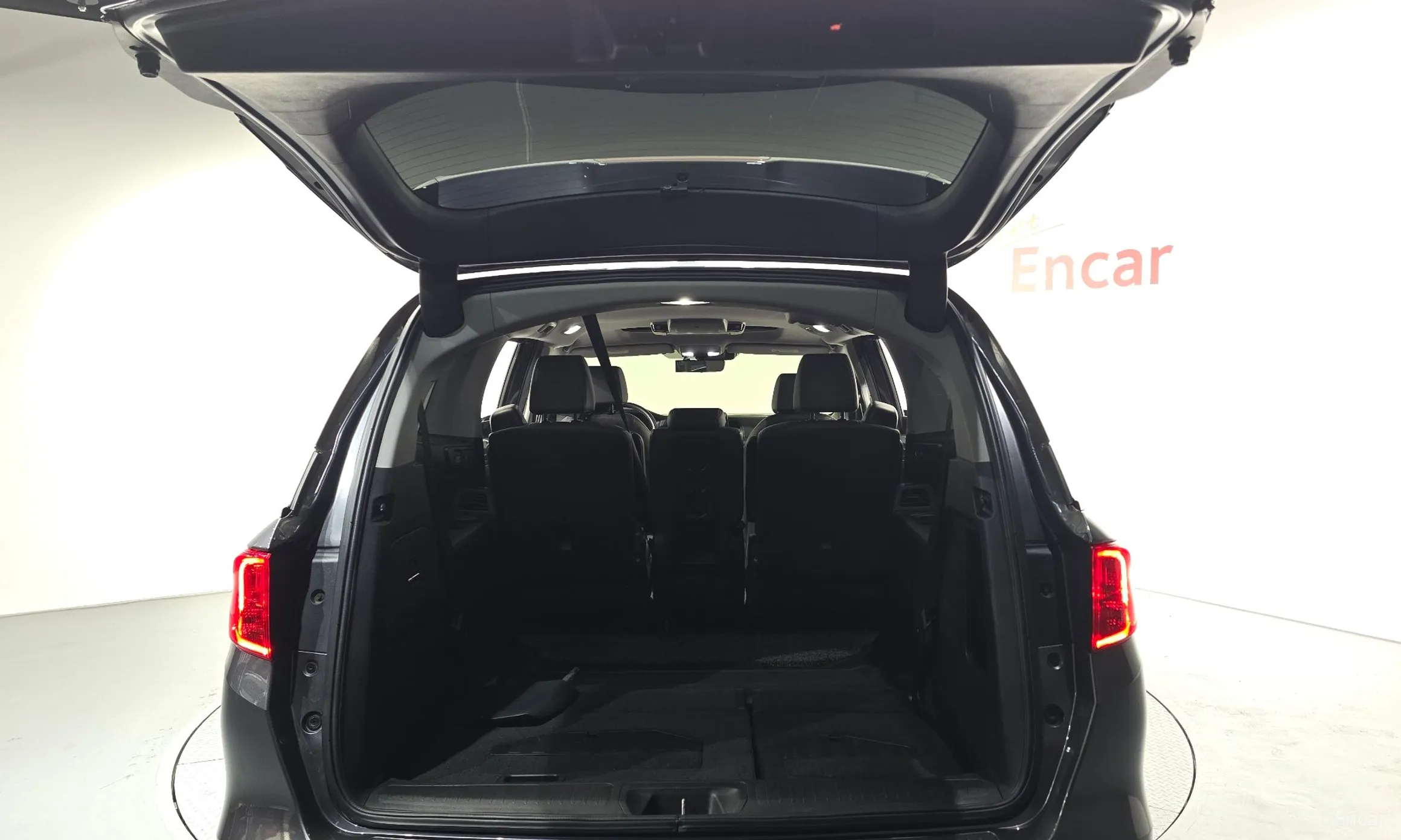 Honda Odyssey превью 19