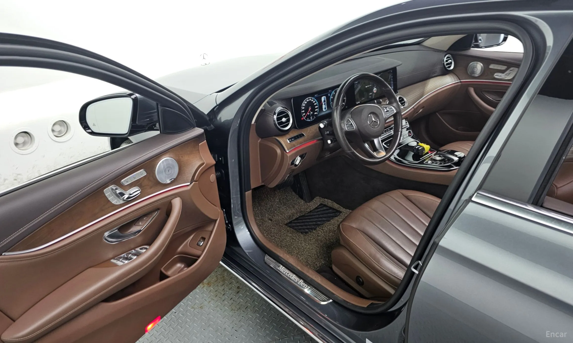 Mercedes Benz E-Class W213 превью 10