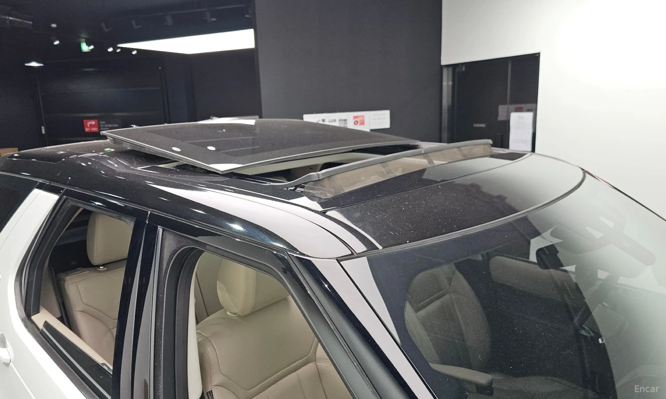 Land Rover Discovery 5 превью 20