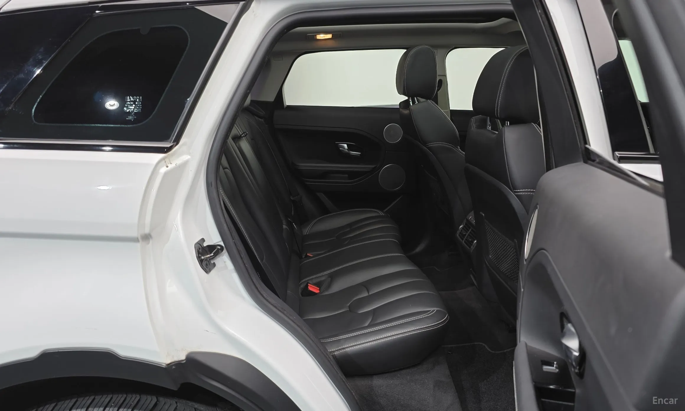 Land Rover Range Rover Evoque превью 11