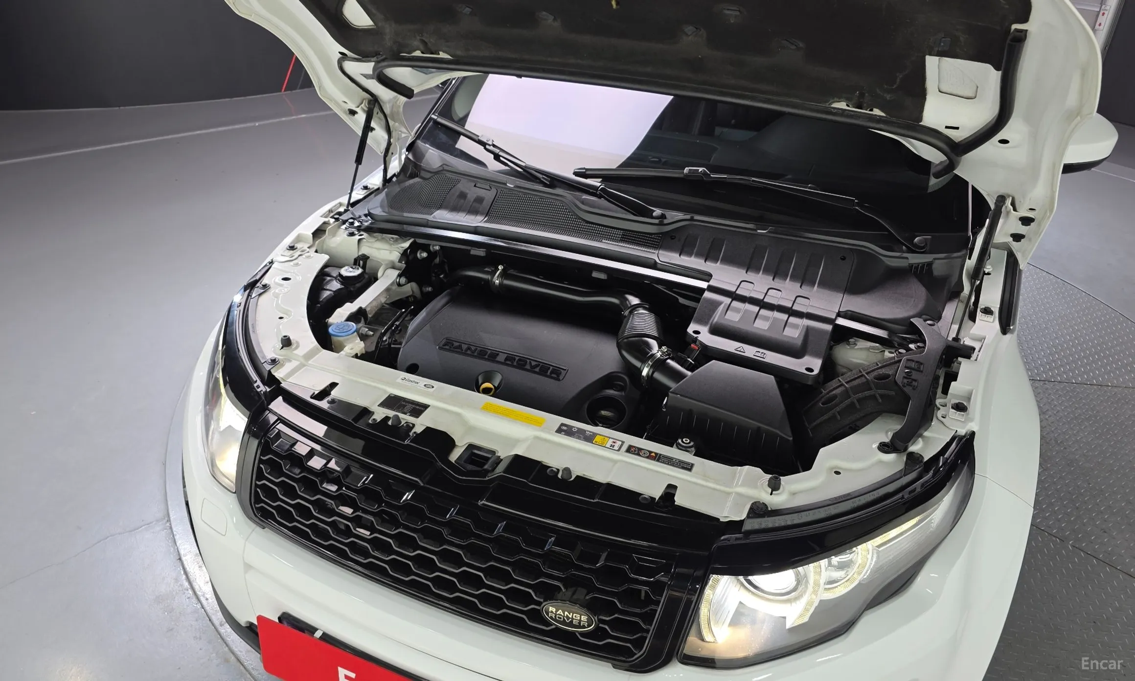 Land Rover Range Rover Evoque превью 6