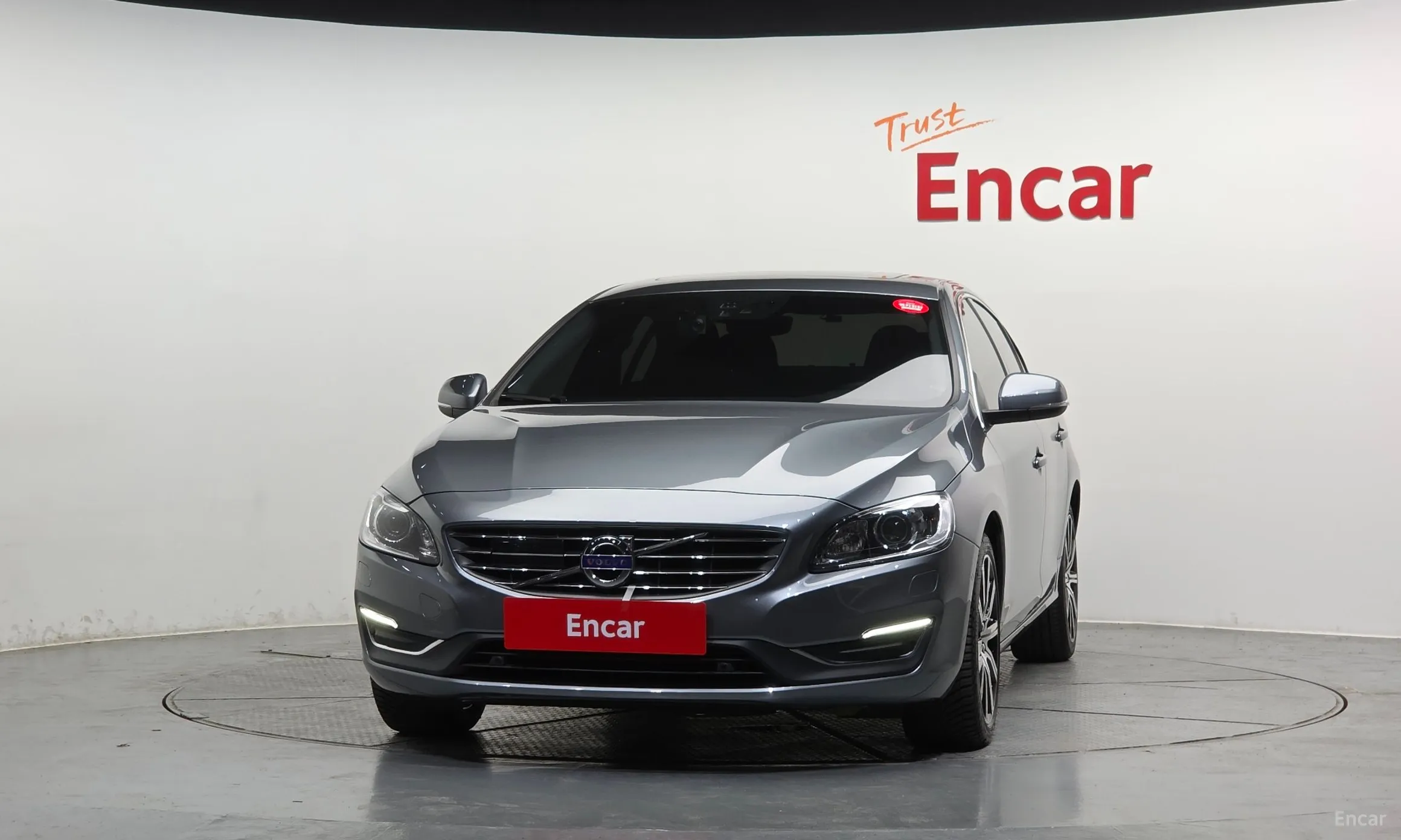 Volvo S60 превью 3