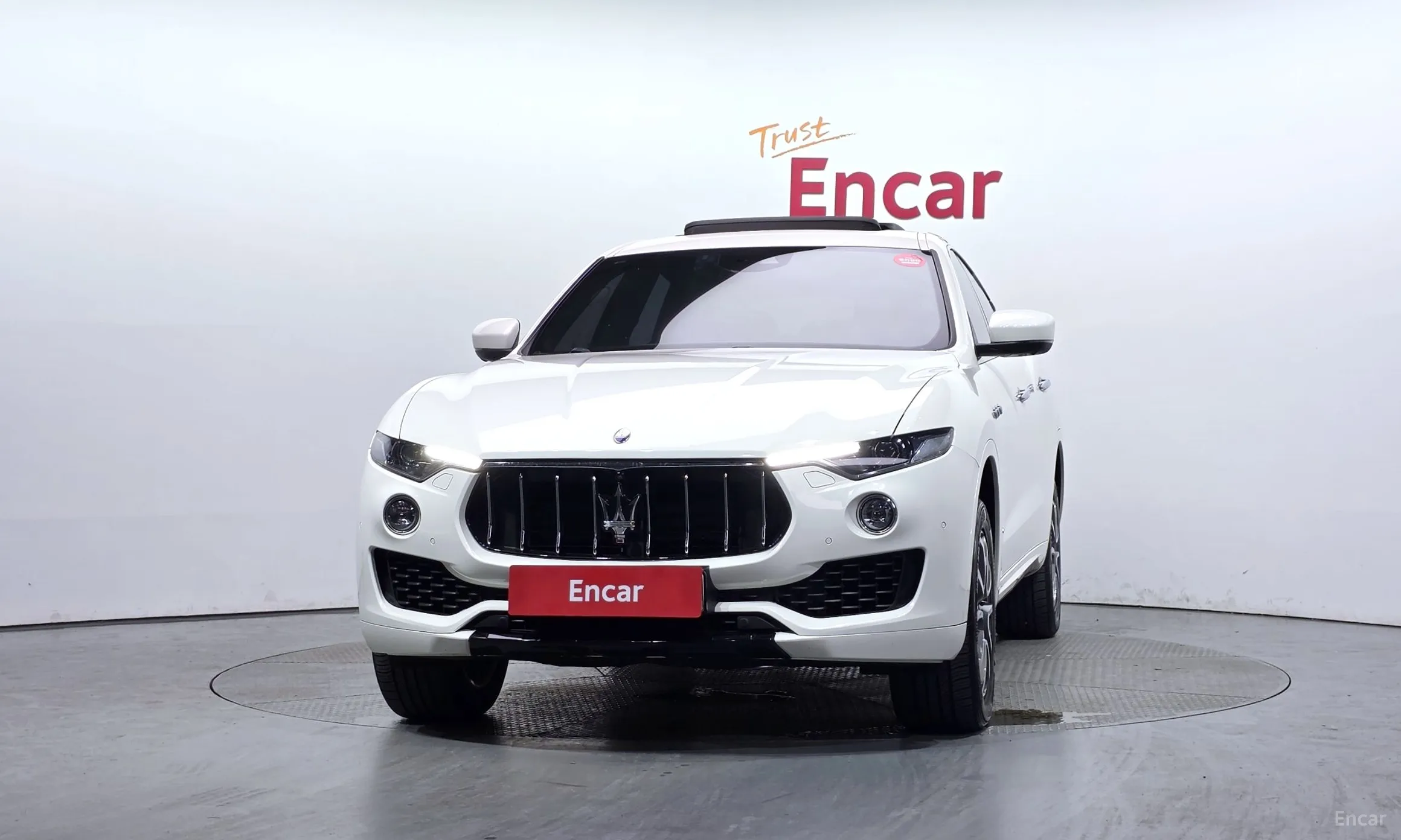Maserati Levante превью 3