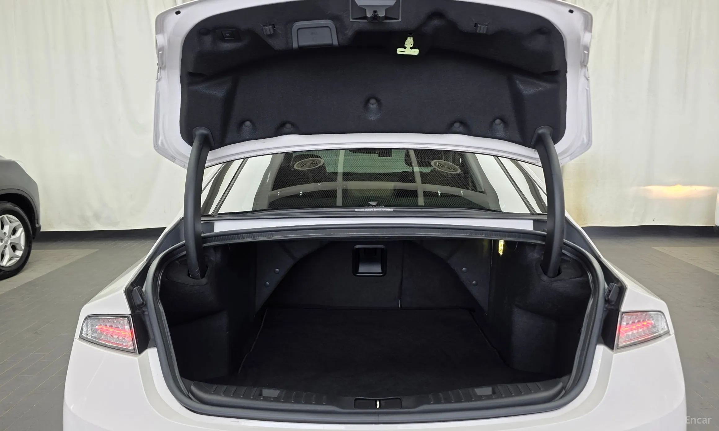Lincoln New MKZ превью 20