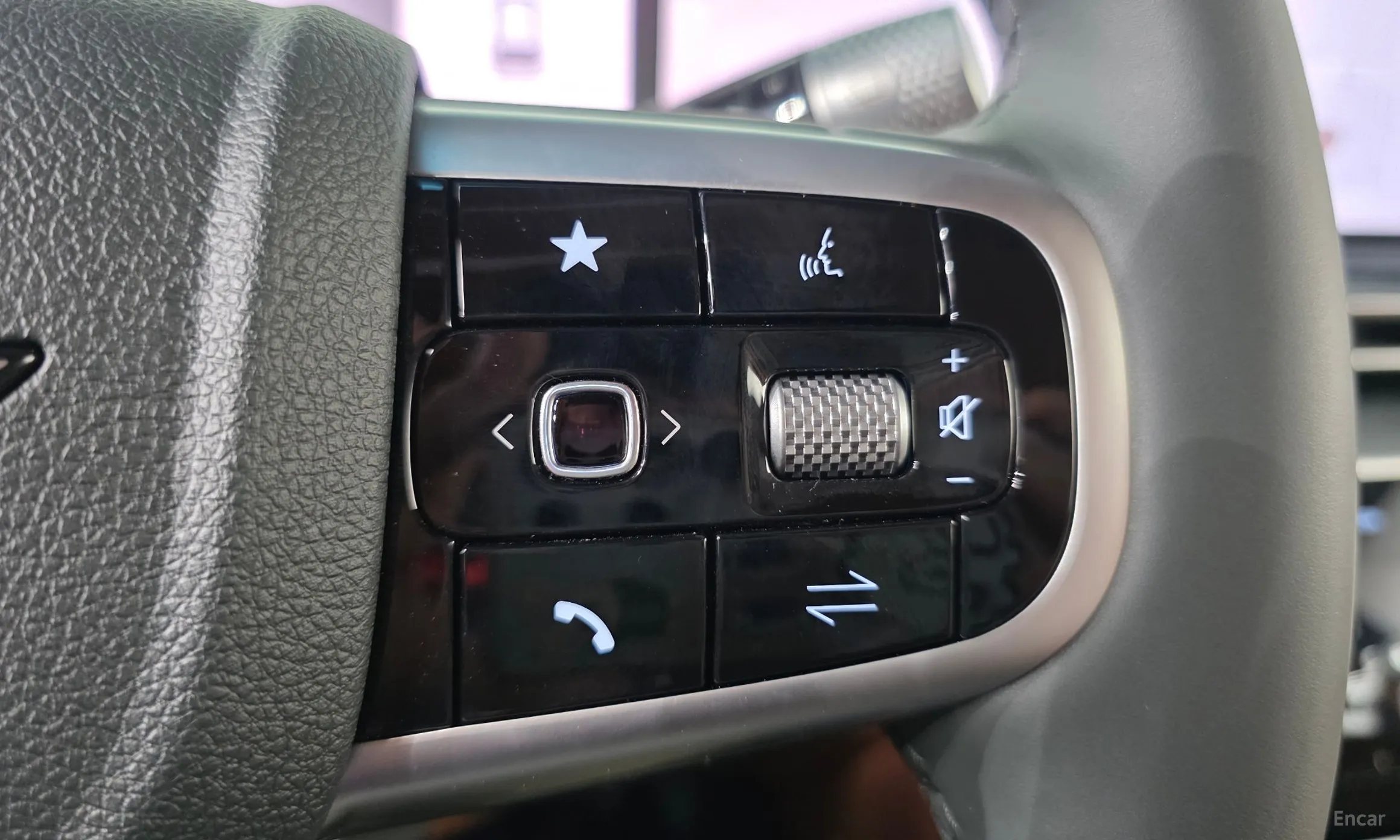 Genesis GV80 превью 16