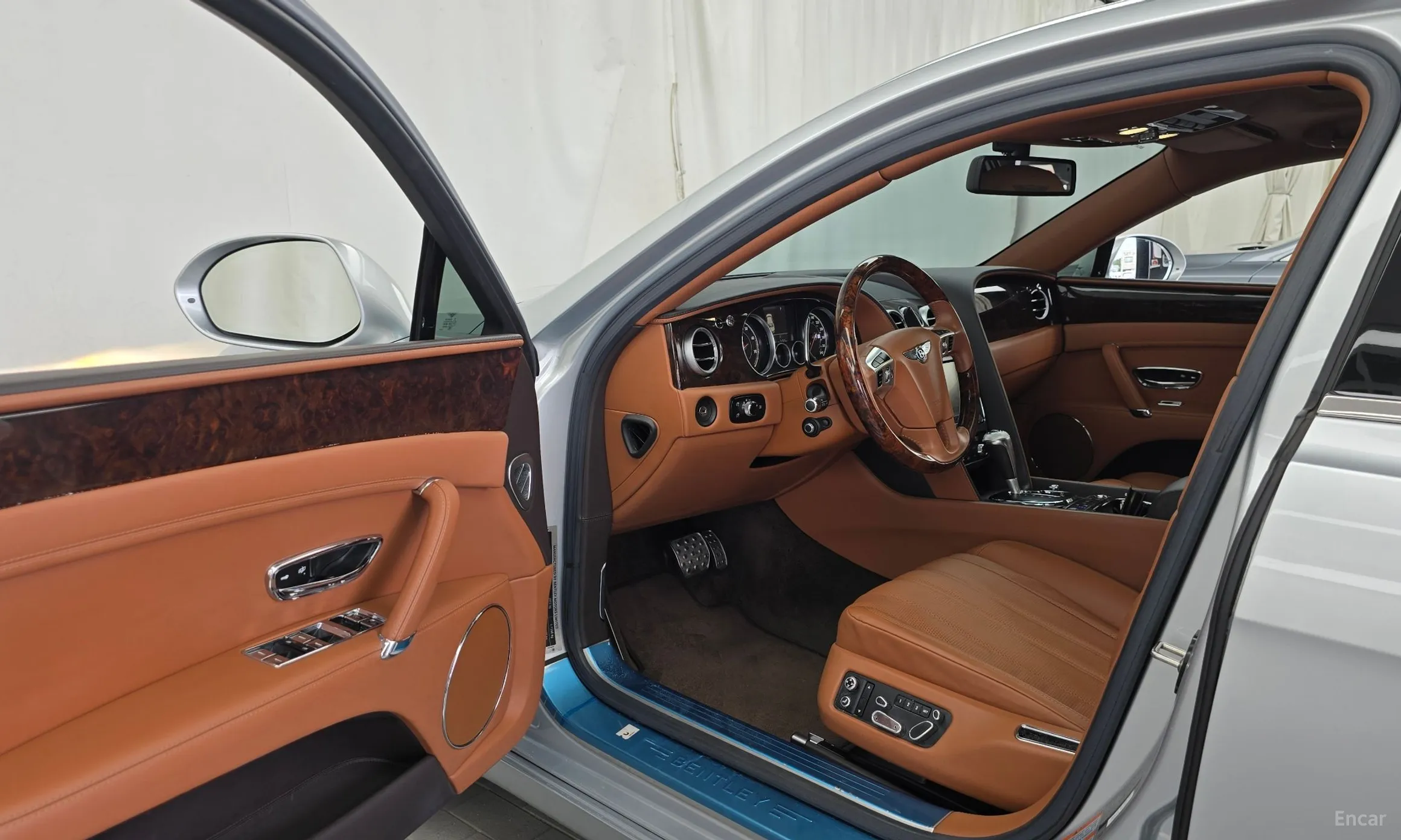 Bentley Flying Spur 2nd Generation превью 10