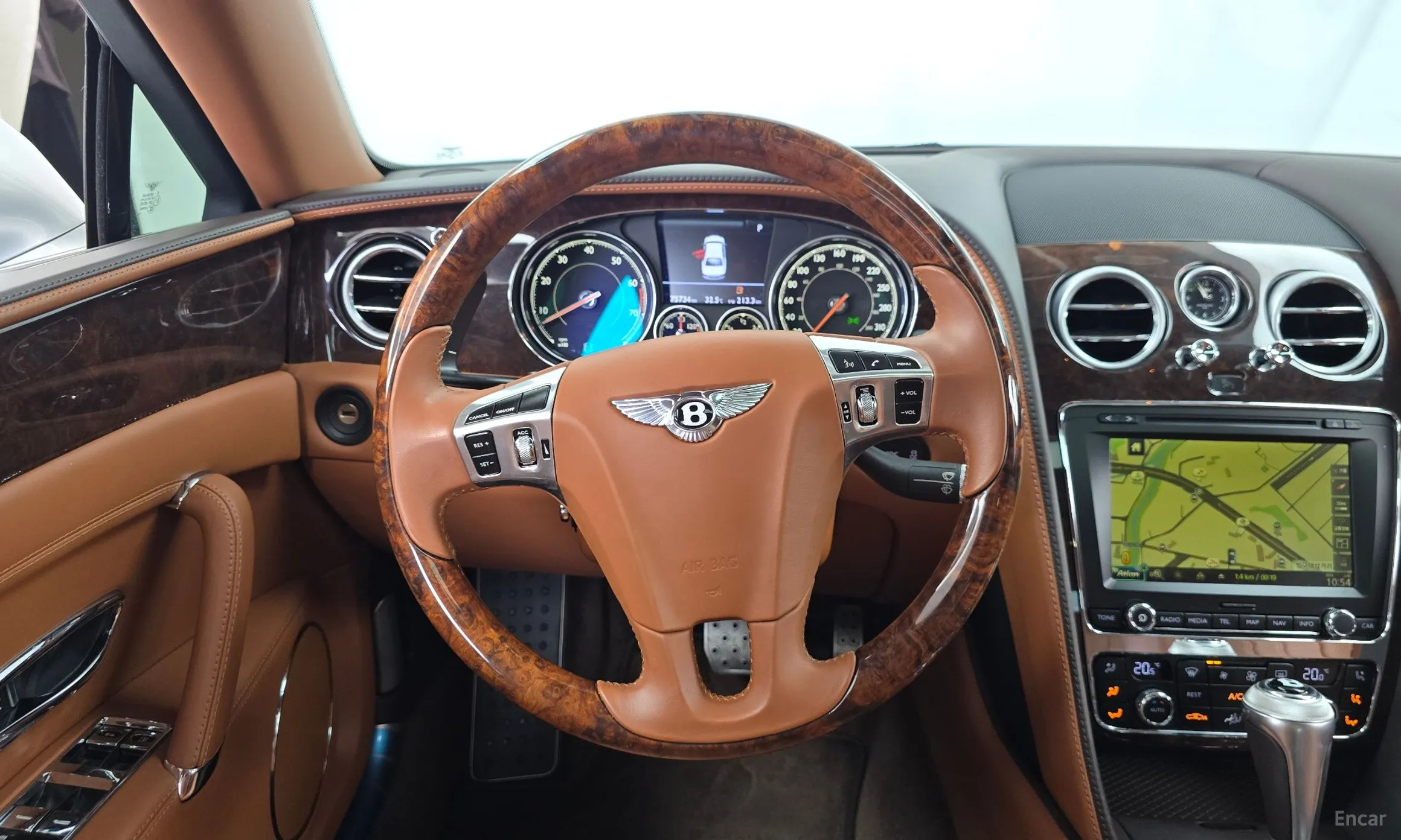 Bentley Flying Spur 2nd Generation превью 13