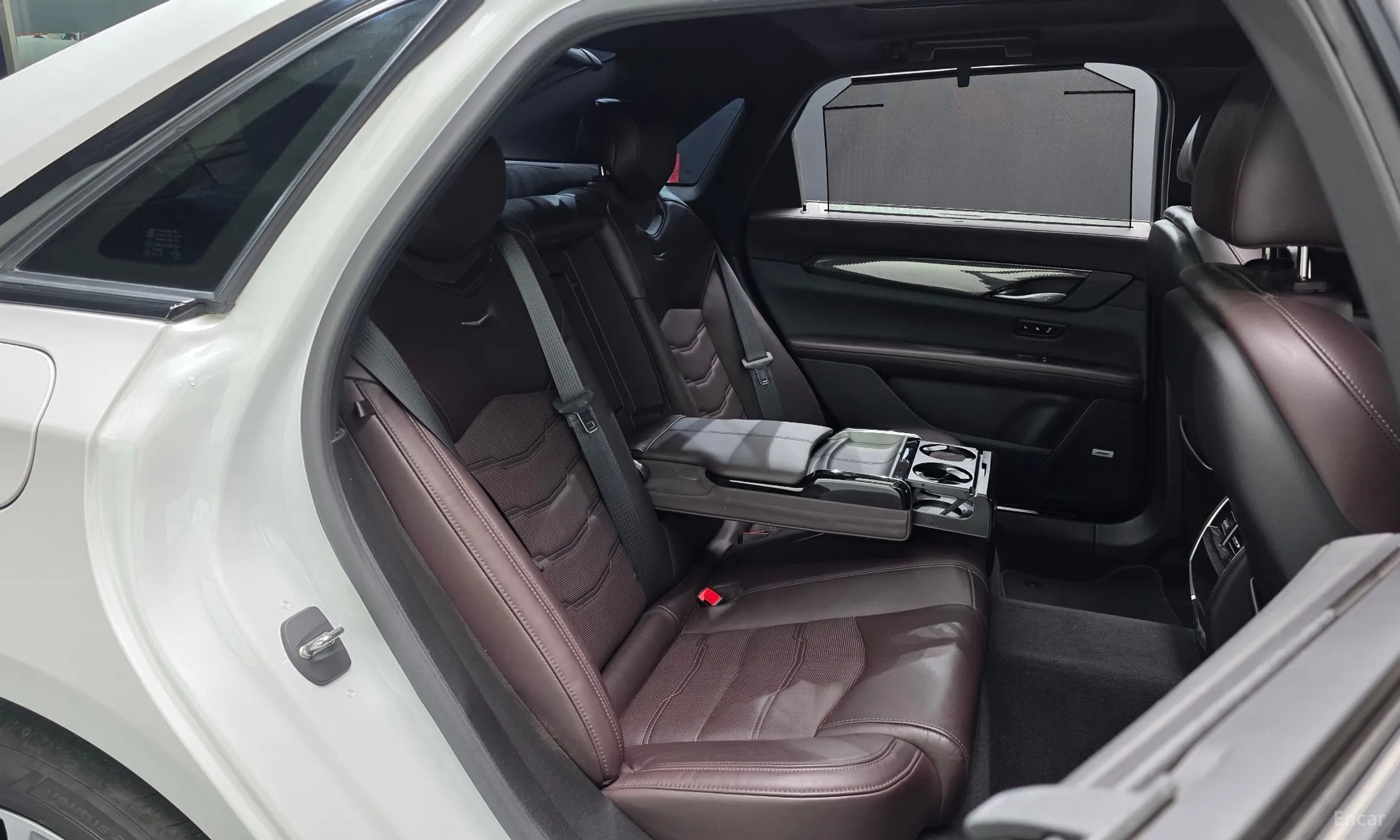 Cadillac CT6 превью 11