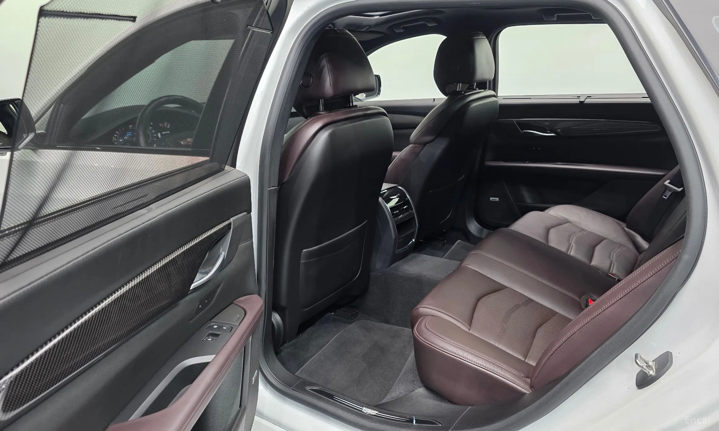 Cadillac CT6 превью 12