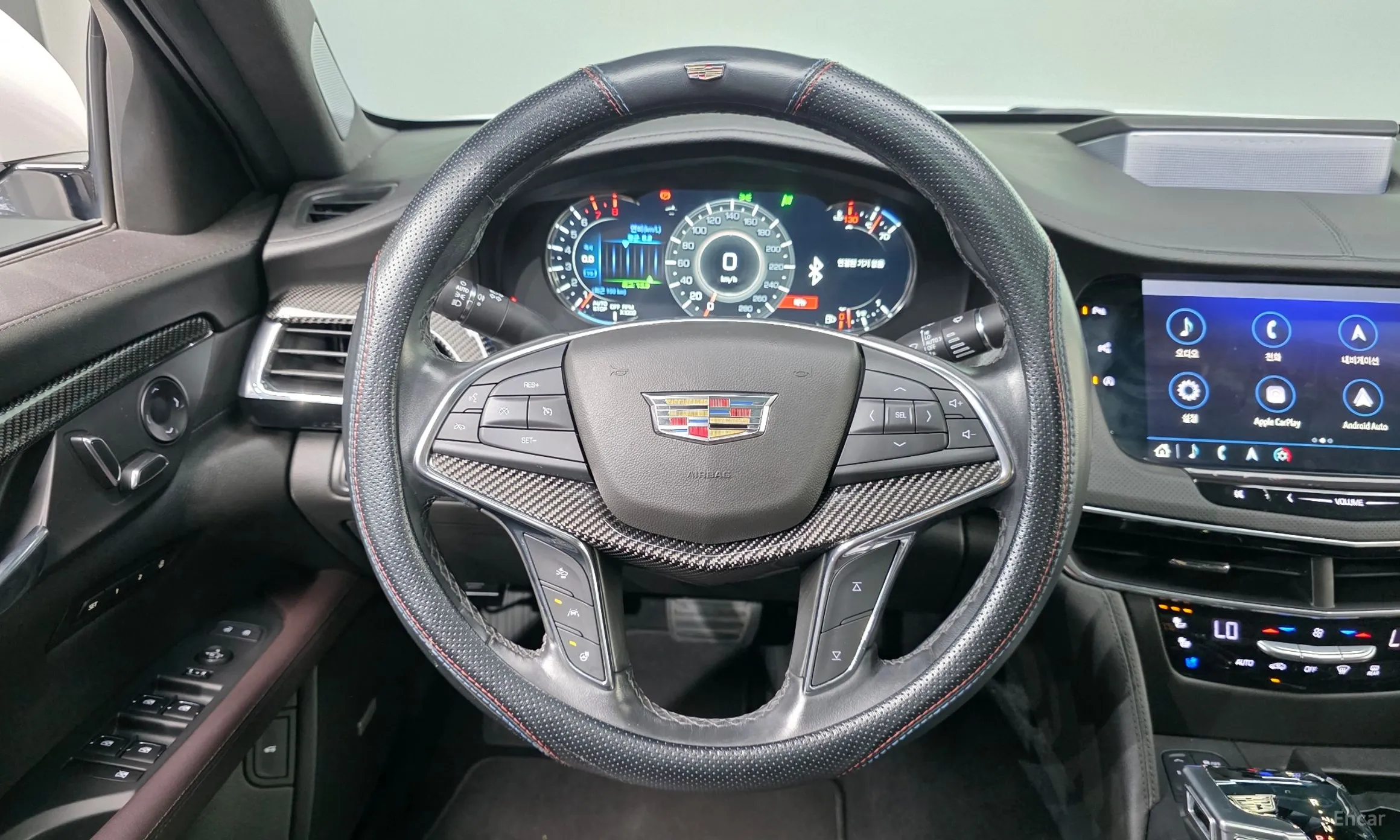 Cadillac CT6 превью 13