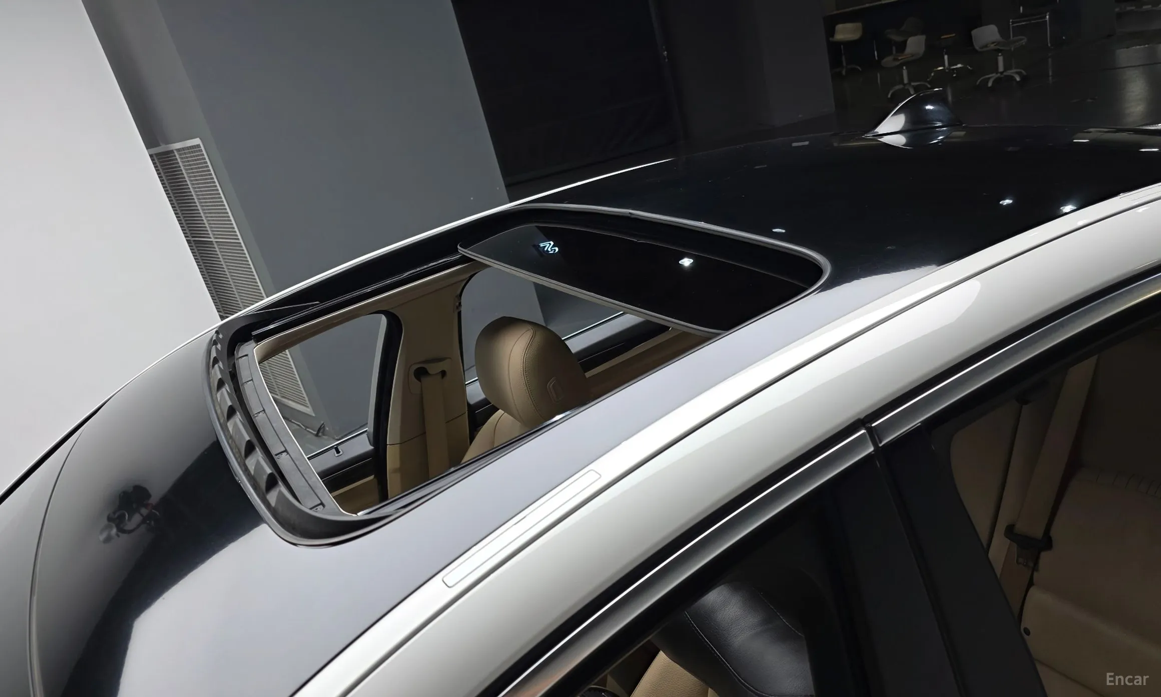 BMW 5 Series (F10) превью 15