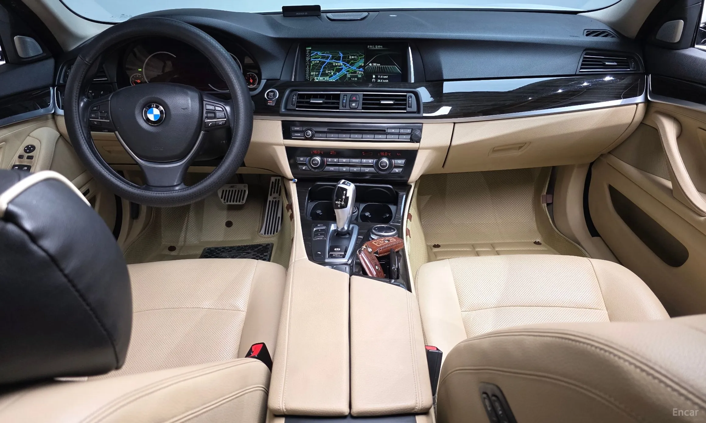 BMW 5 Series (F10) превью 7