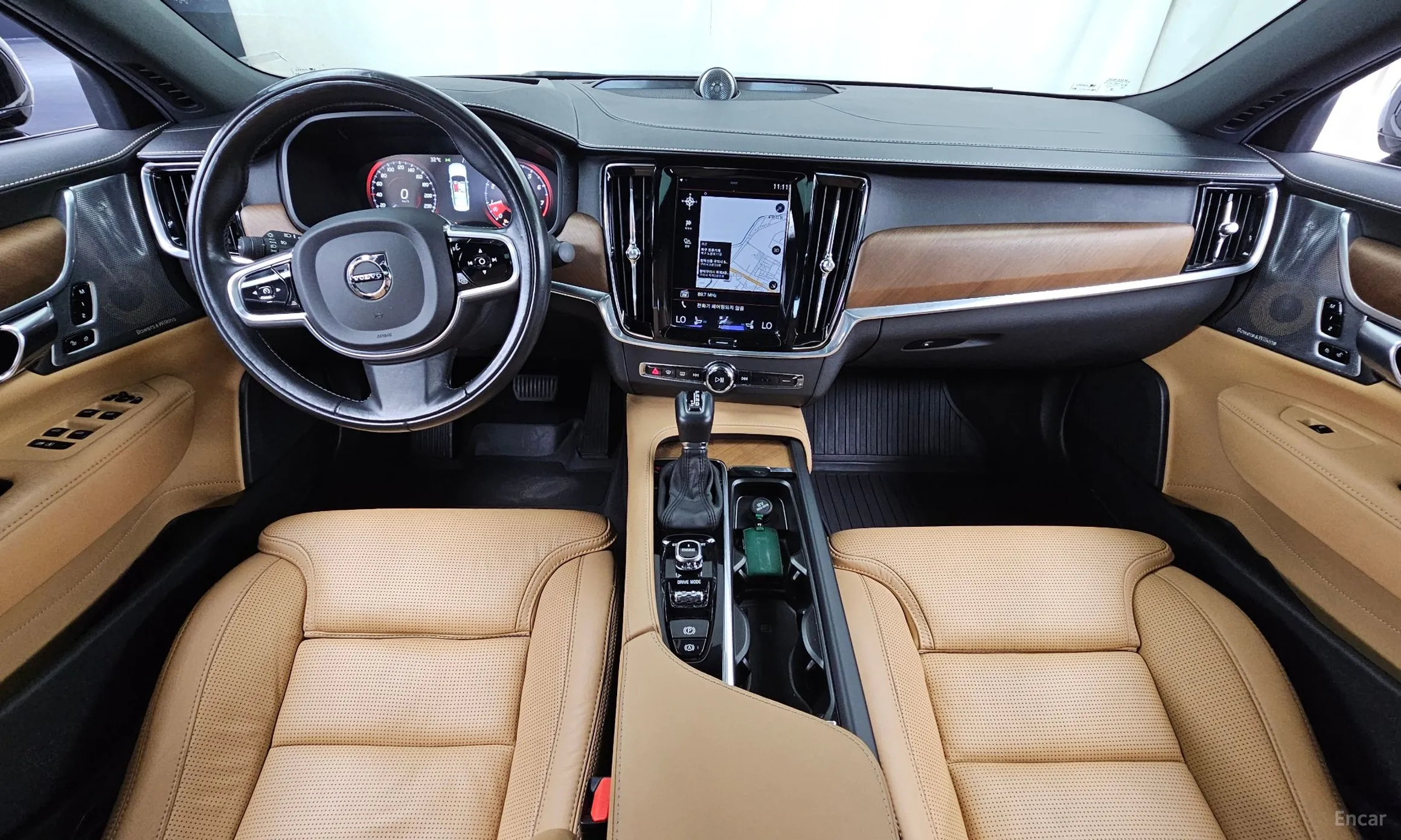 Volvo S90 превью 7