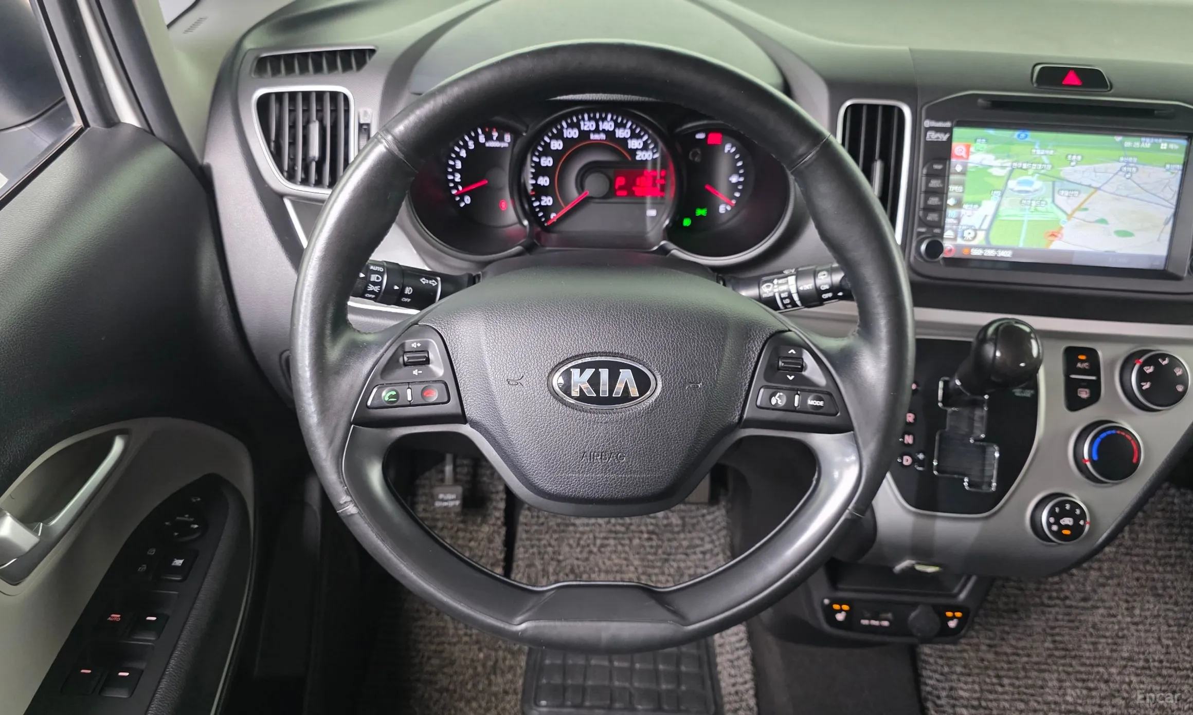 Kia Ray превью 13