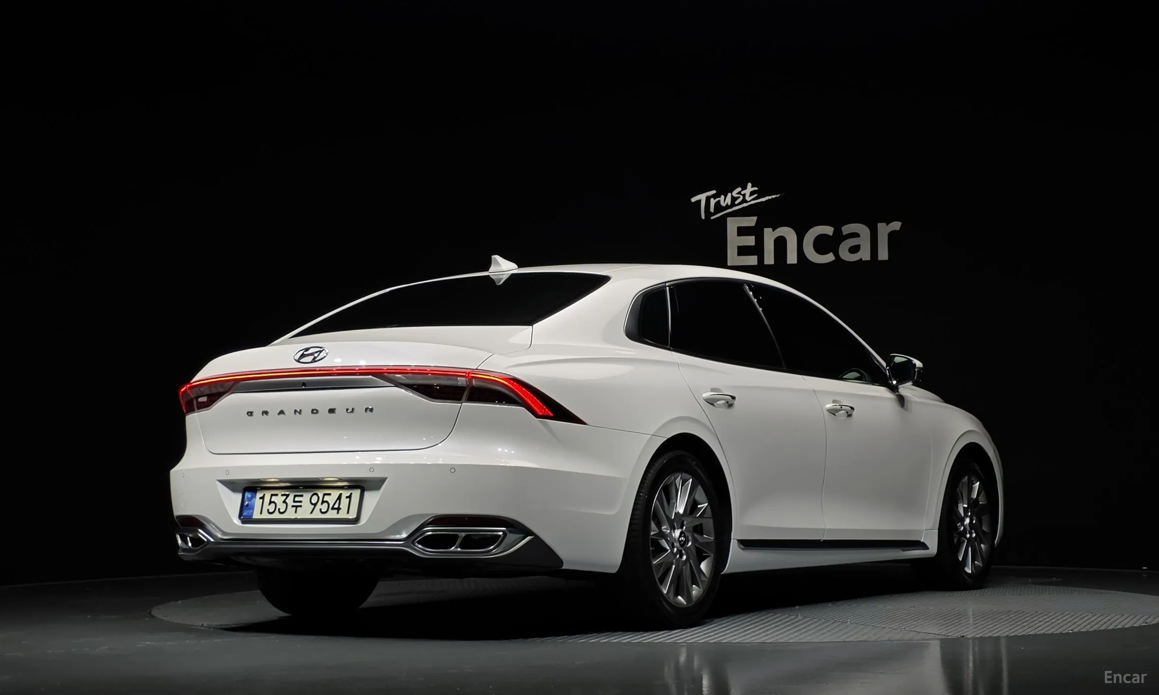 Hyundai Grandeur IG Hybrid