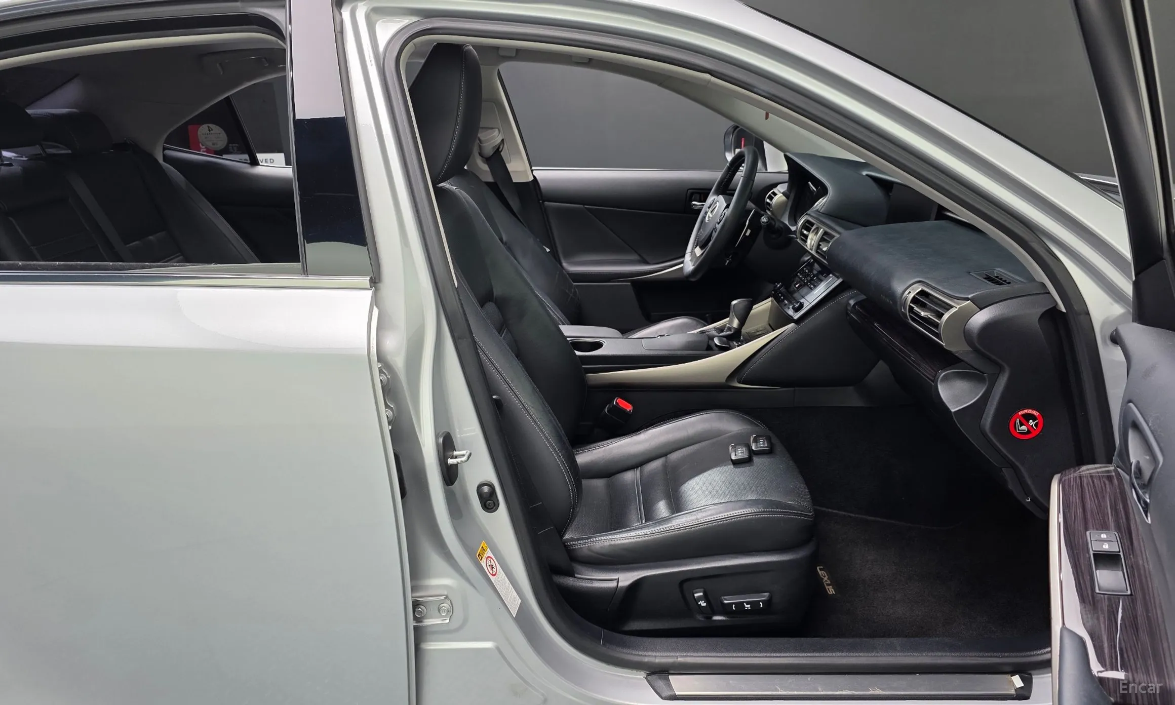 Lexus New IS250 превью 11