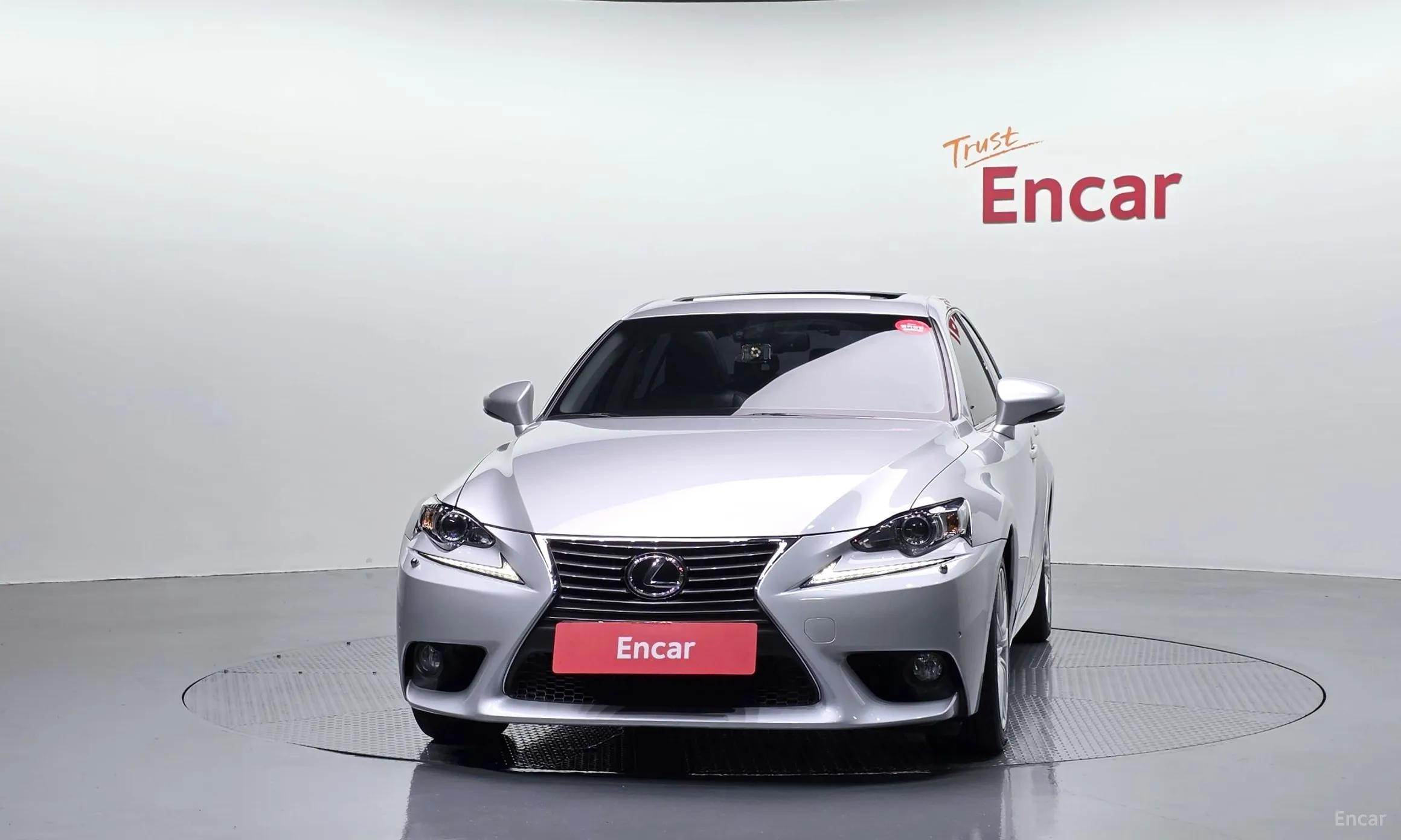 Lexus New IS250 превью 3
