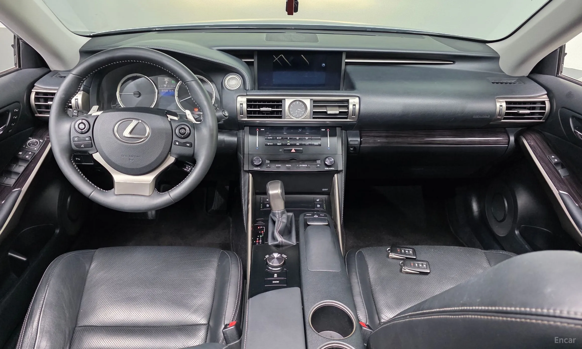 Lexus New IS250 превью 7