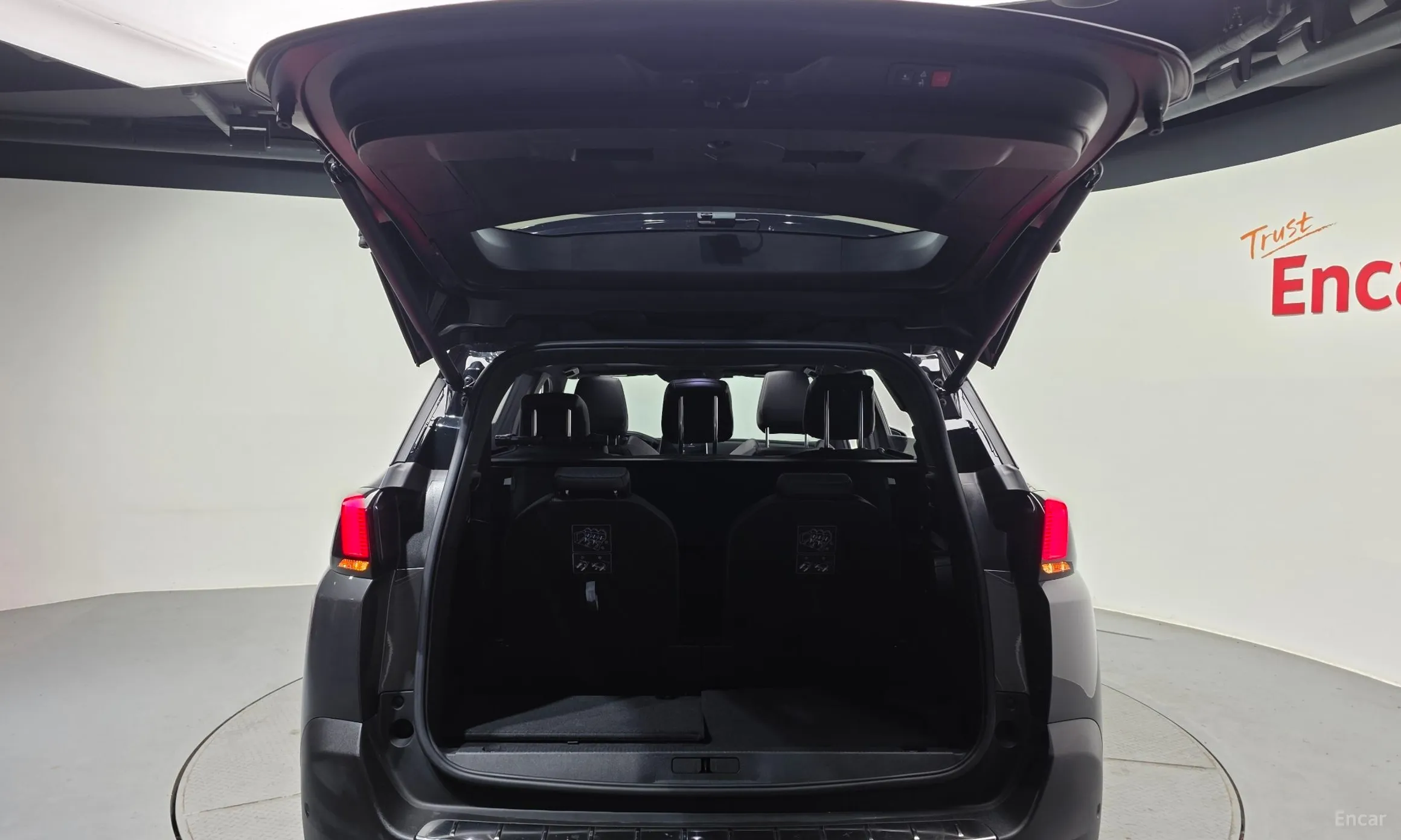 Peugeot 5008 2nd generation превью 20