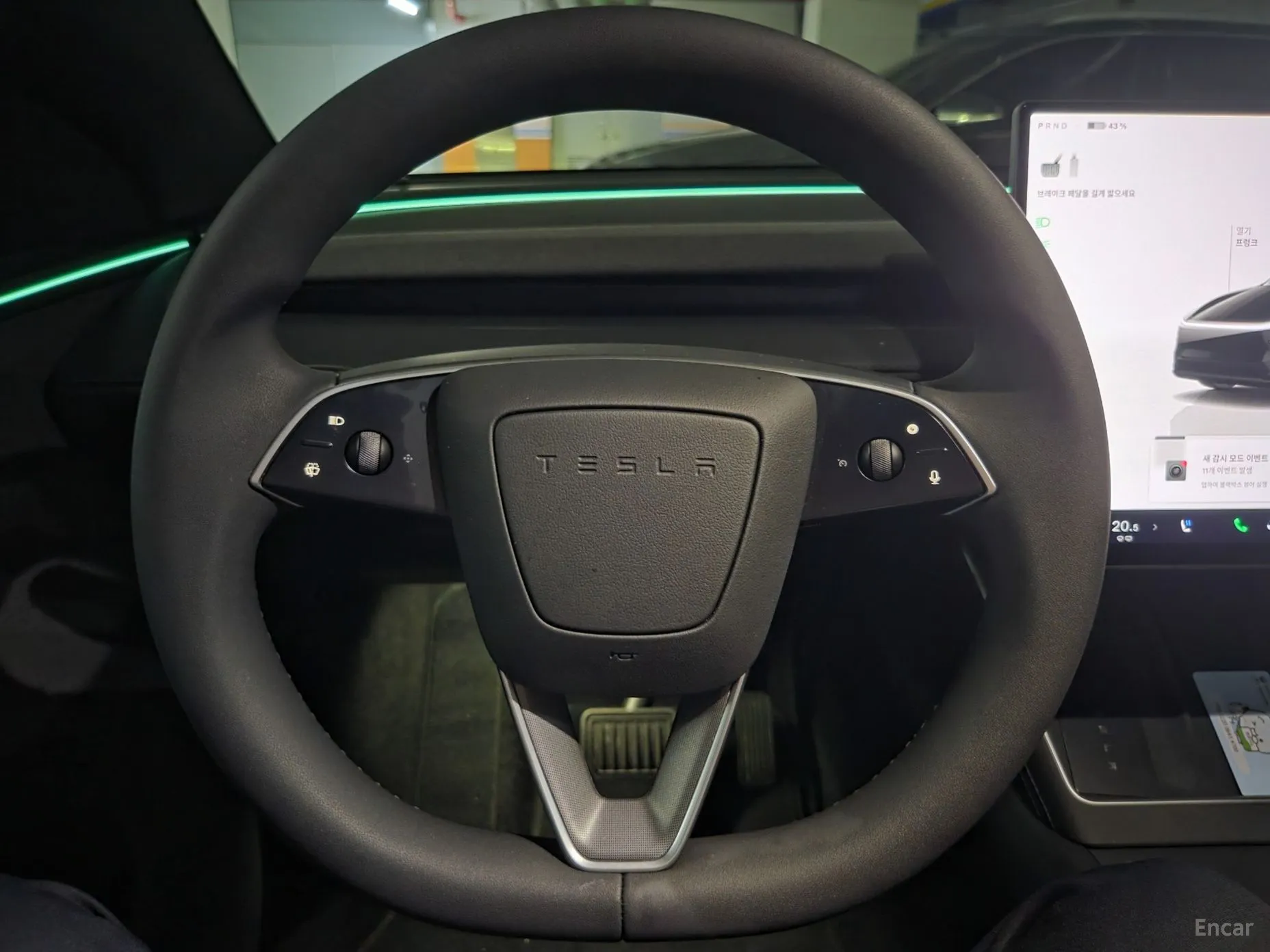 Tesla Model Y превью 10