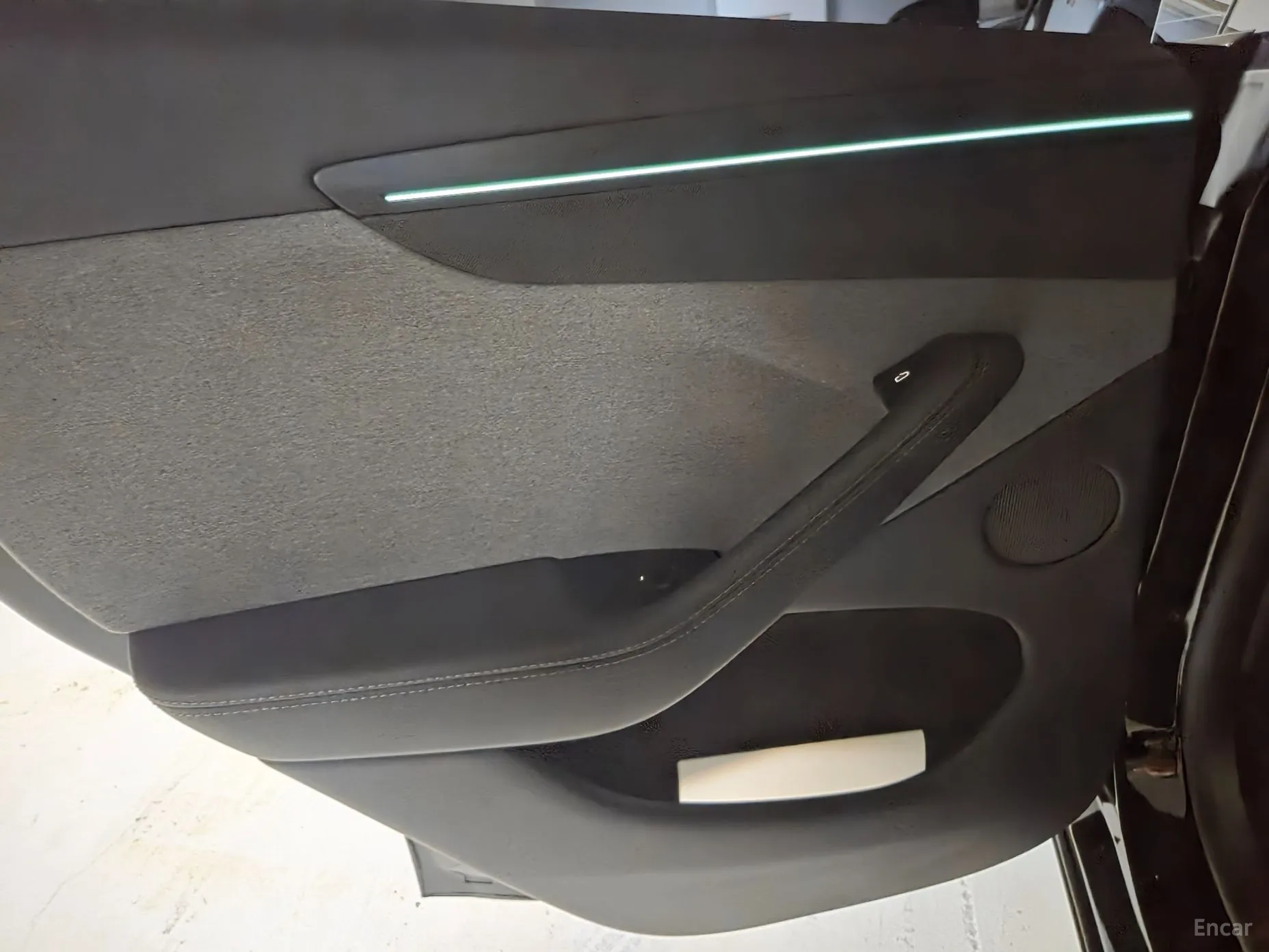 Tesla Model Y превью 13