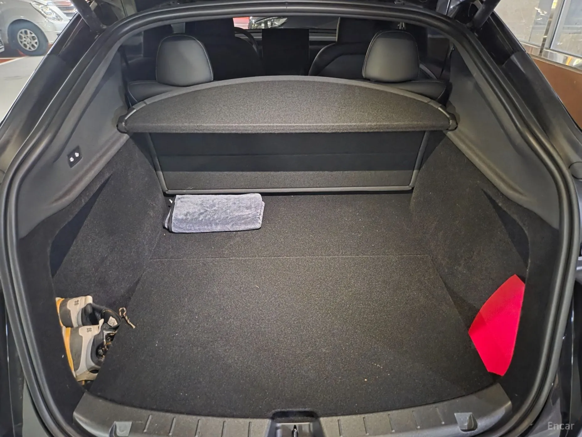 Tesla Model Y превью 14