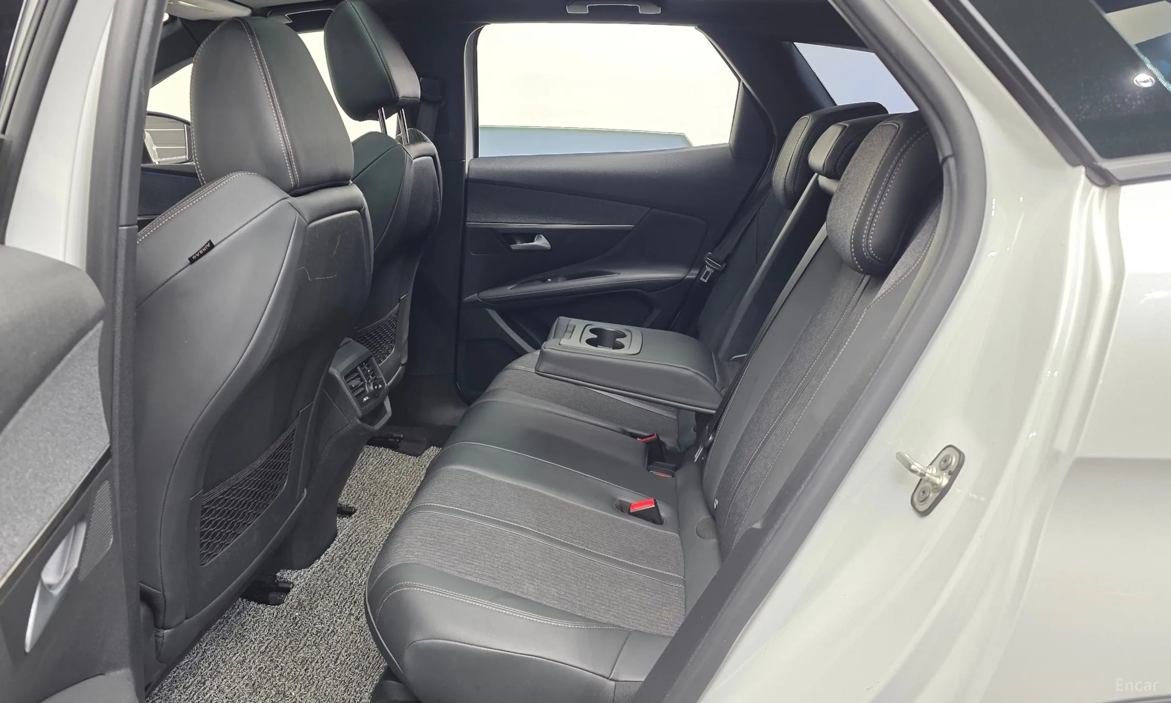 Peugeot 3008 2nd generation превью 12