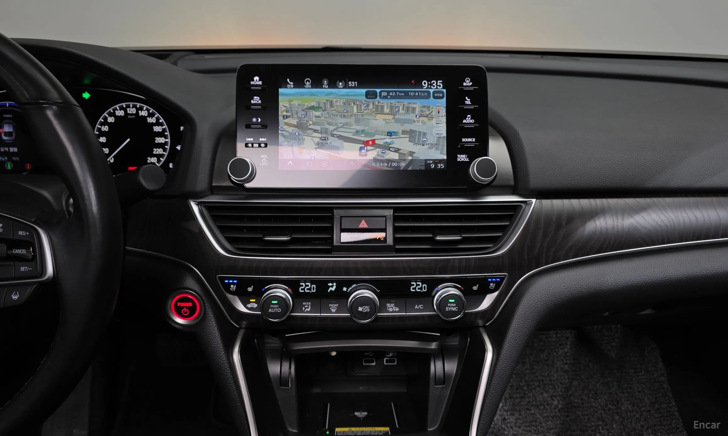 Honda Accord 10th Generation превью 14