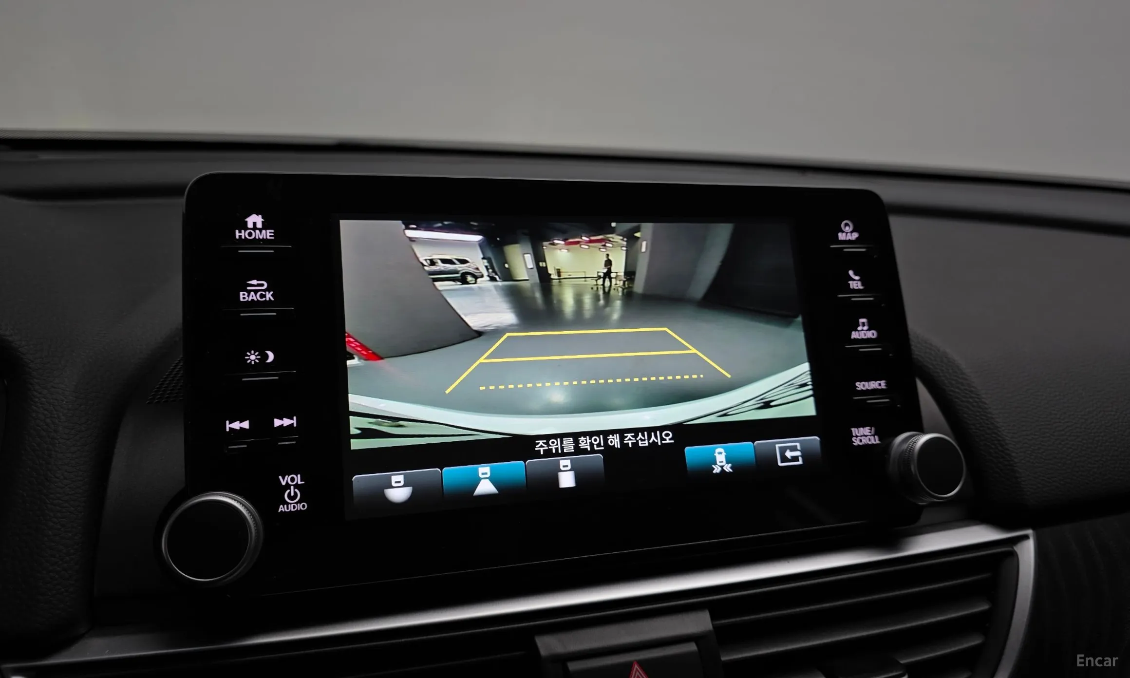 Honda Accord 10th Generation превью 15