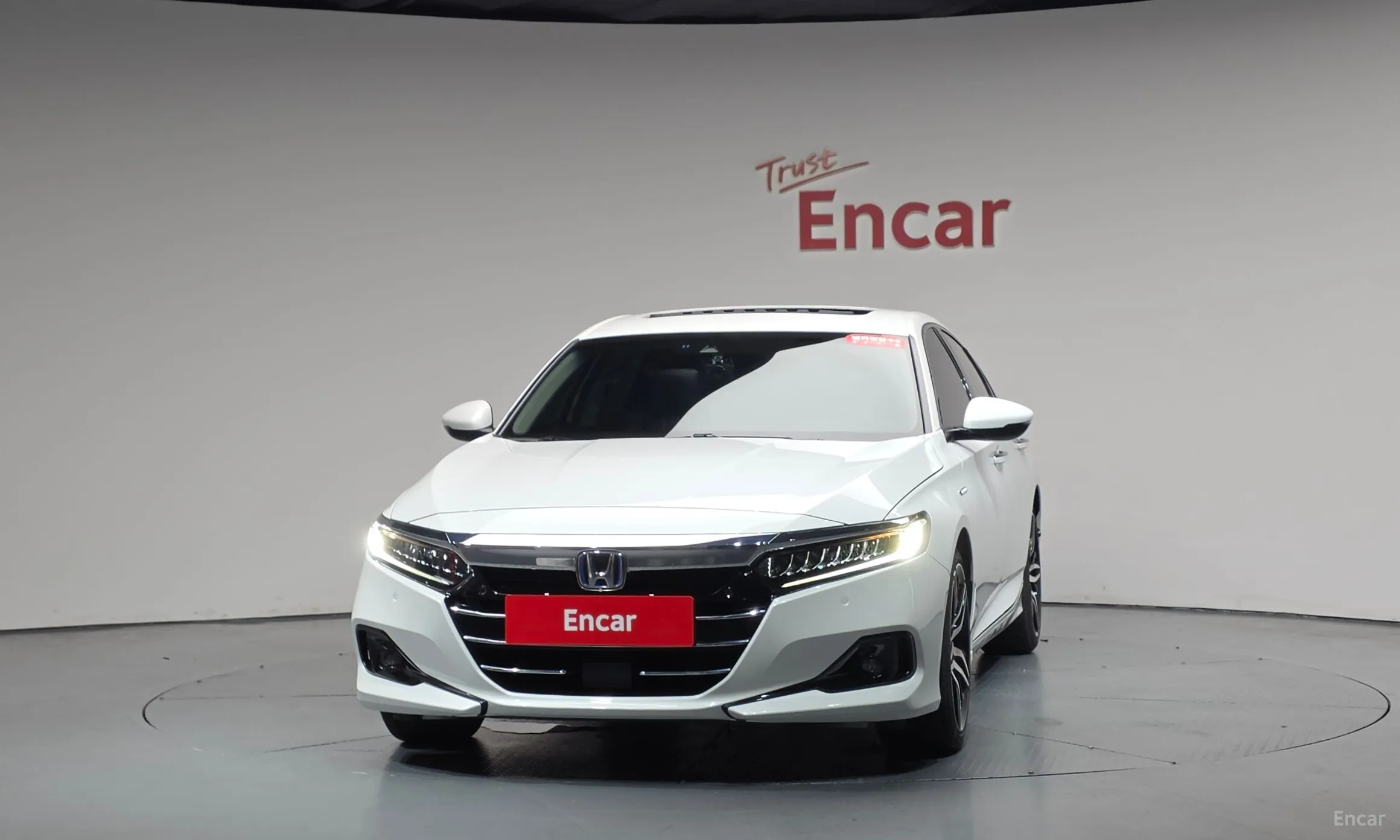 Honda Accord 10th Generation превью 3