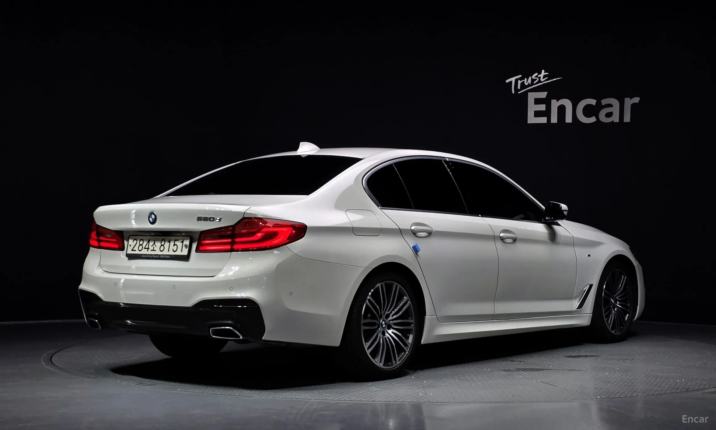 BMW 5 Series (G30)