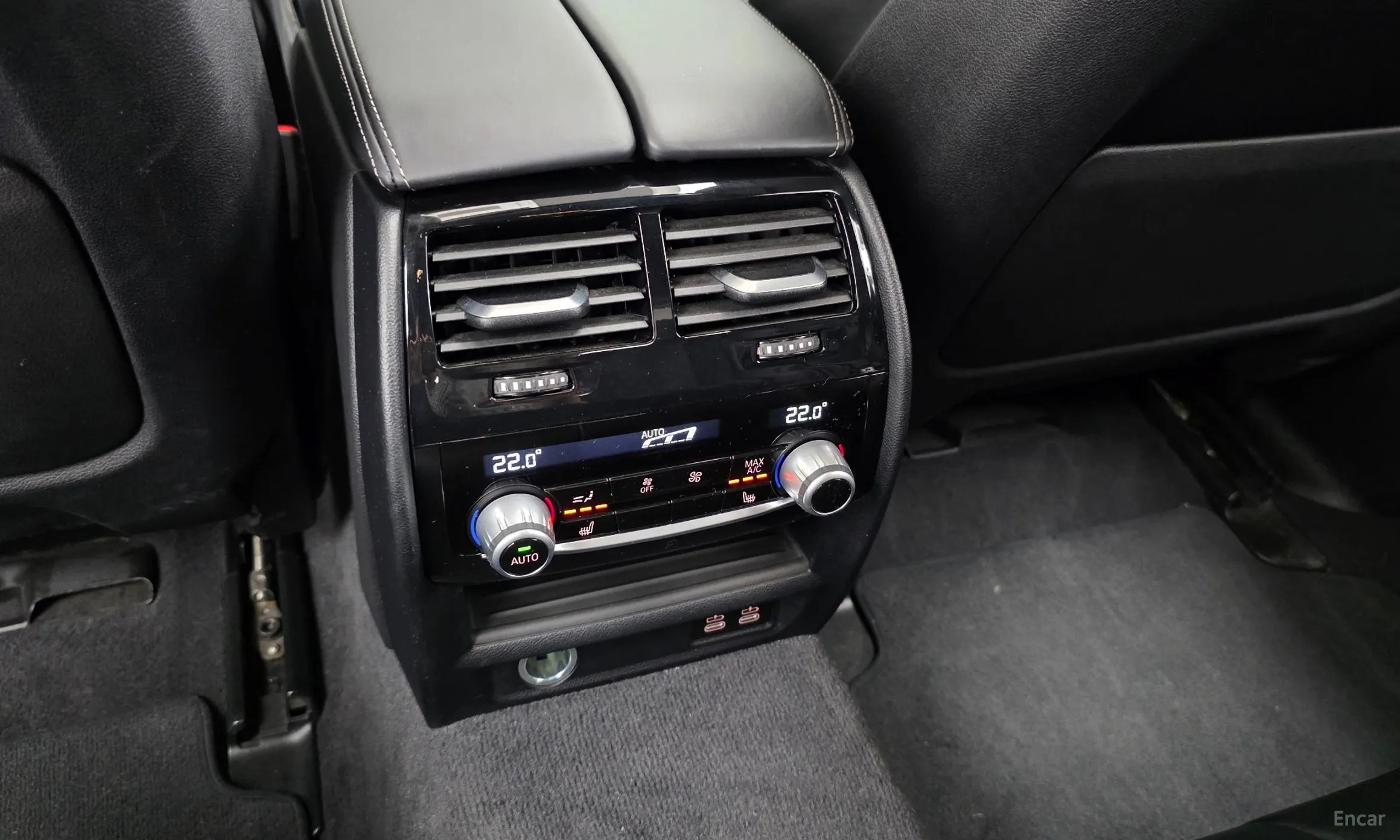BMW 5 Series (G30) превью 19