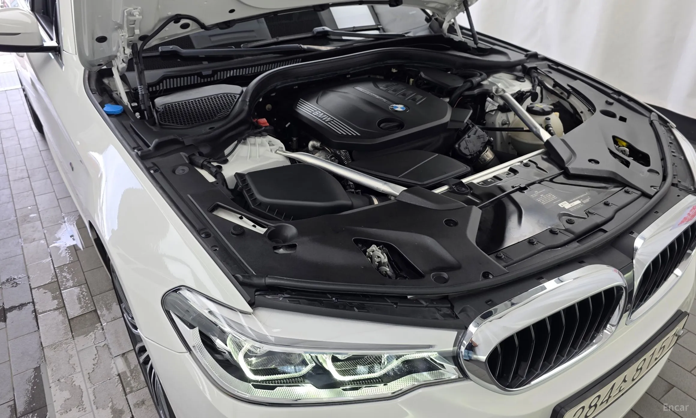 BMW 5 Series (G30) превью 6