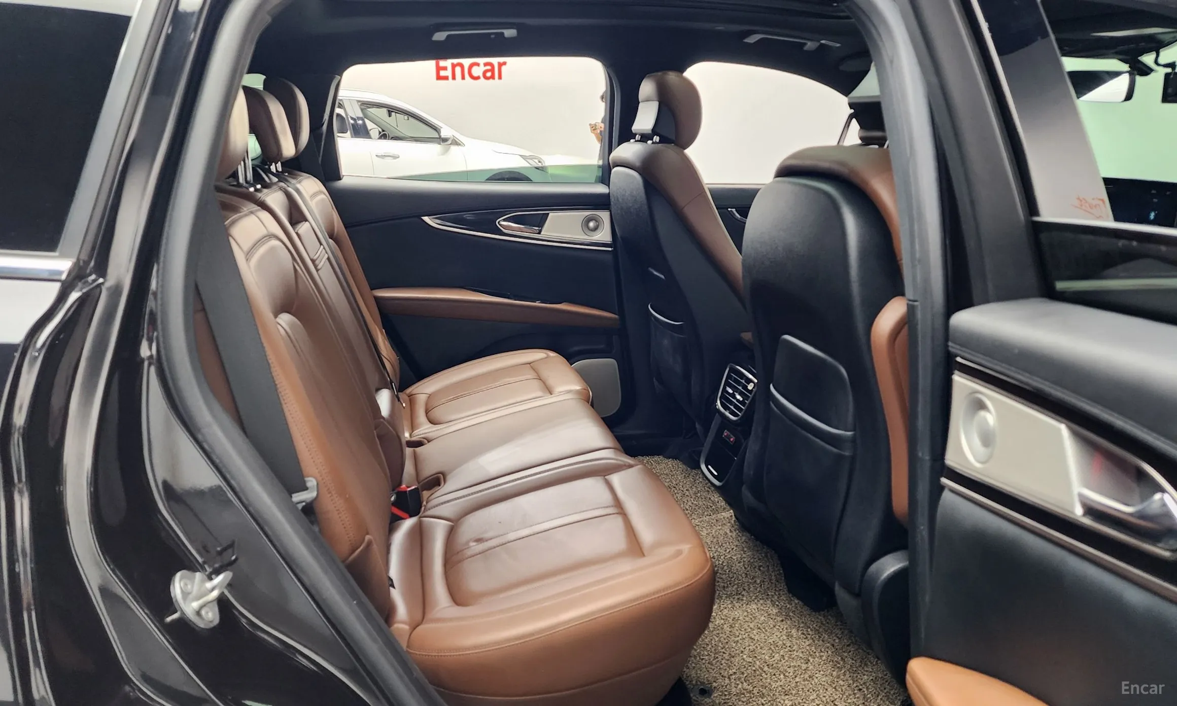 Lincoln Nautilus Gen 1 превью 11