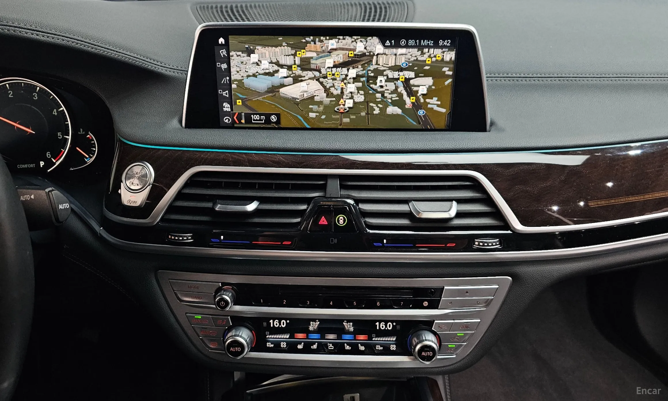 BMW 7 Series (G11) превью 12